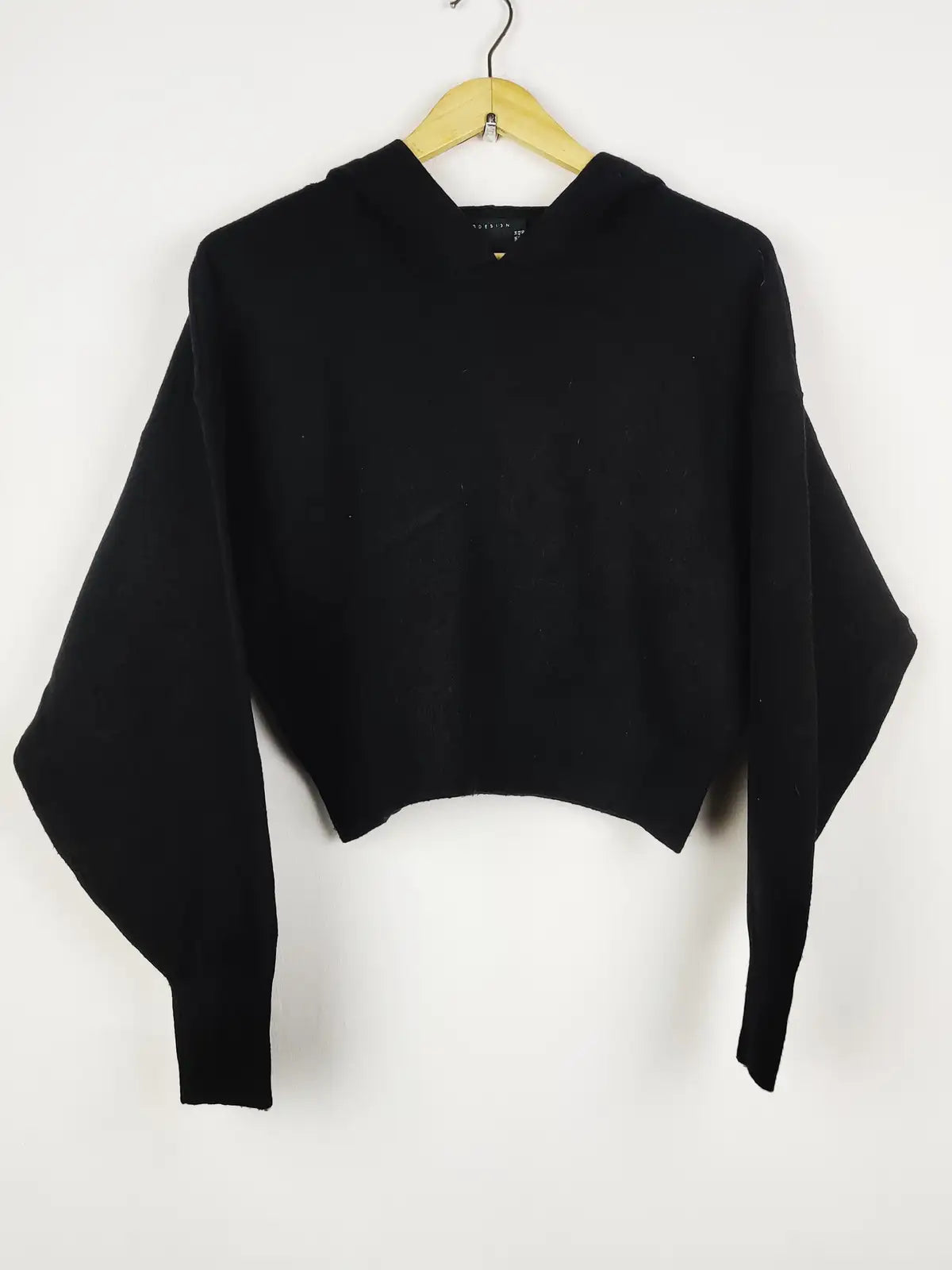 Buy online pre-used pre-loved 100% authentic & Original branded Asos (WT-11591) available in Pakistan. Top international brands avilable.