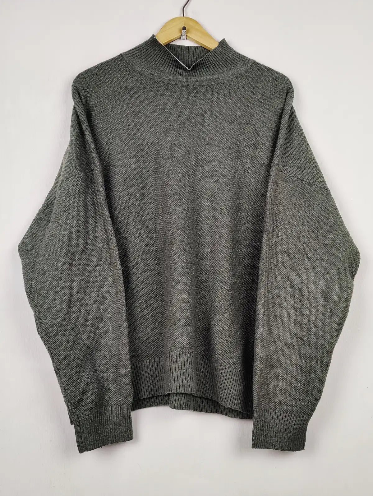 Buy online pre-used pre-loved 100% authentic & Original branded Marks & Spencer (WT-11610) available in Pakistan. Top international brands avilable.
