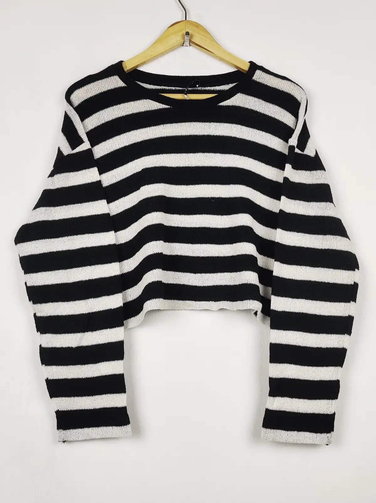 Buy online pre-used pre-loved 100% authentic & Original branded Zara (WT-11611) available in Pakistan. Top international brands avilable.