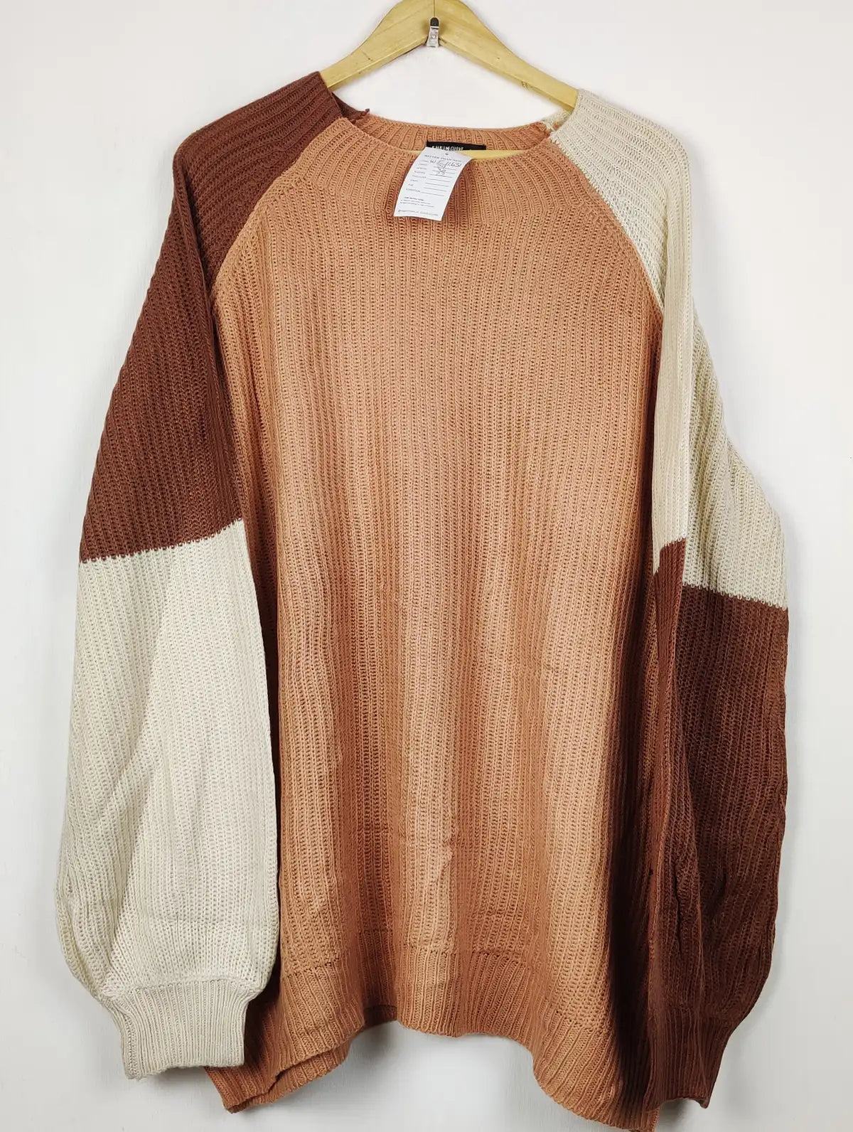 Buy online pre-used pre-loved 100% authentic & Original branded Shein (WT-11631) available in Pakistan. Top international brands avilable.