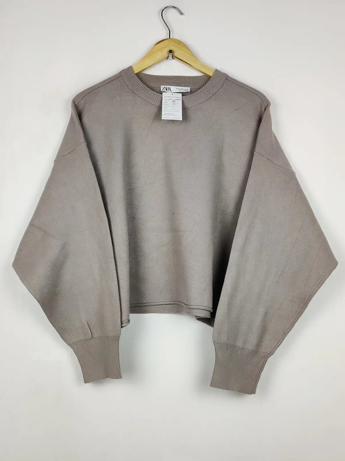 Buy online pre-used pre-loved 100% authentic & Original branded Zara (WT-11662) available in Pakistan. Top international brands avilable.