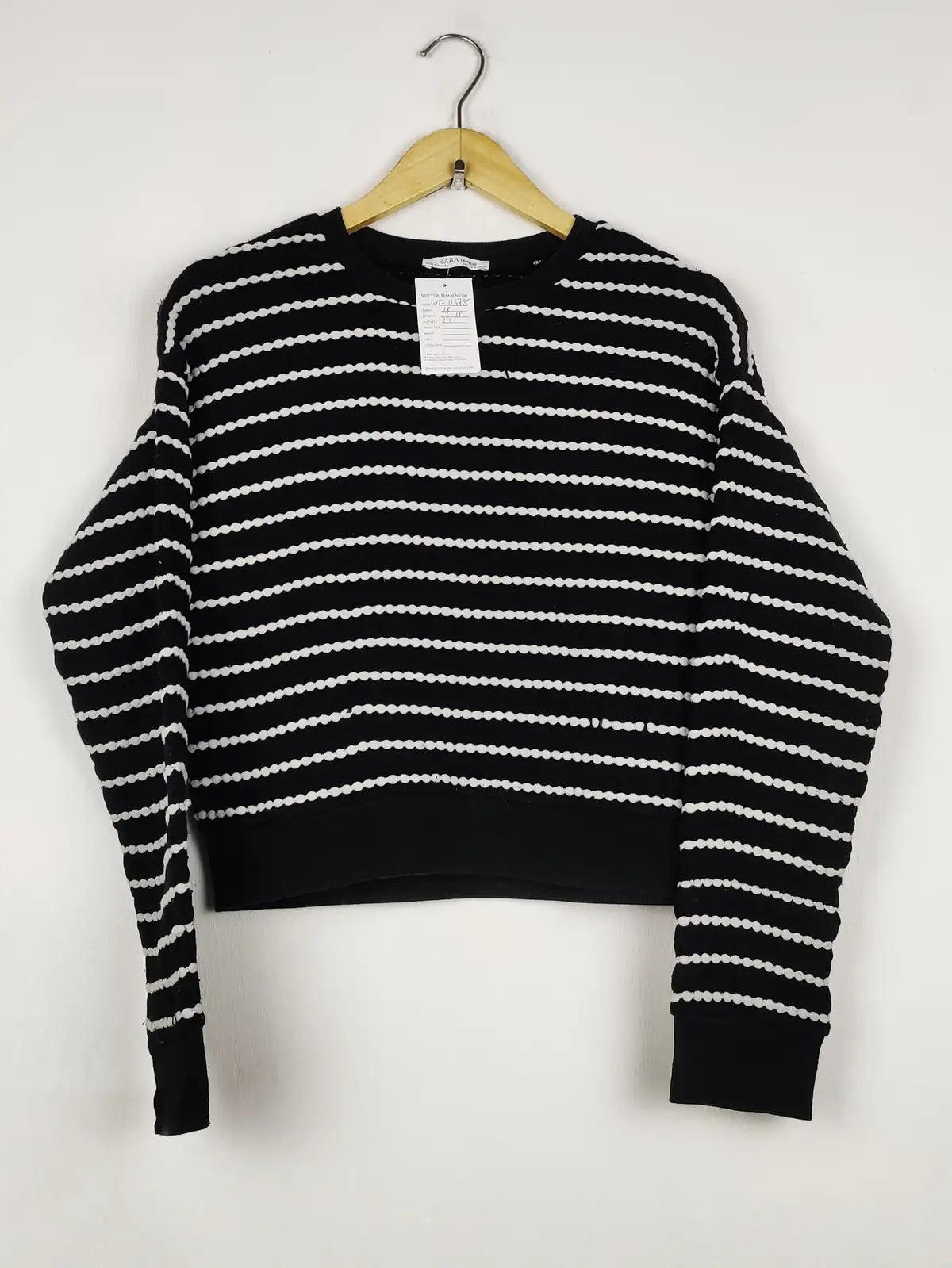 Buy online pre-used pre-loved 100% authentic & Original branded Zara (WT-11675) available in Pakistan. Top international brands avilable.