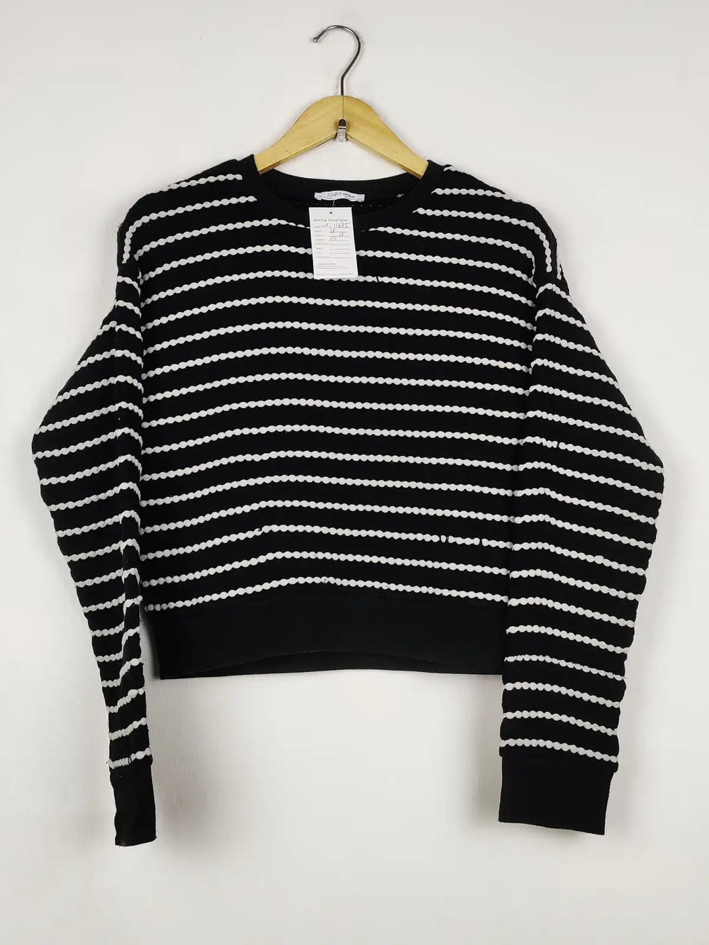 Buy online pre-used pre-loved 100% authentic & Original branded Zara (WT-11675) available in Pakistan. Top international brands avilable.