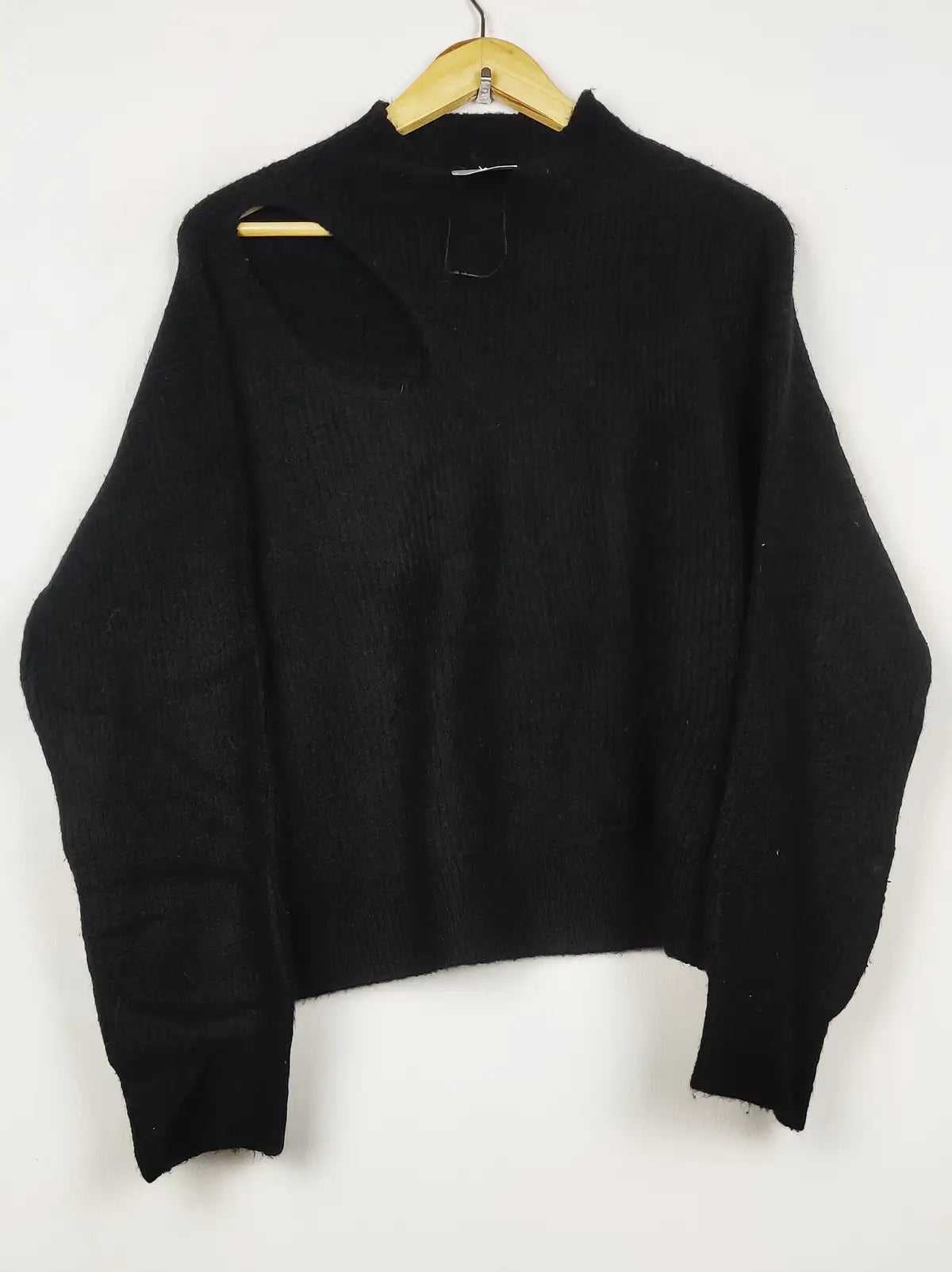 Buy online pre-used pre-loved 100% authentic & Original branded Primark (WT-11751) available in Pakistan. Top international brands avilable.