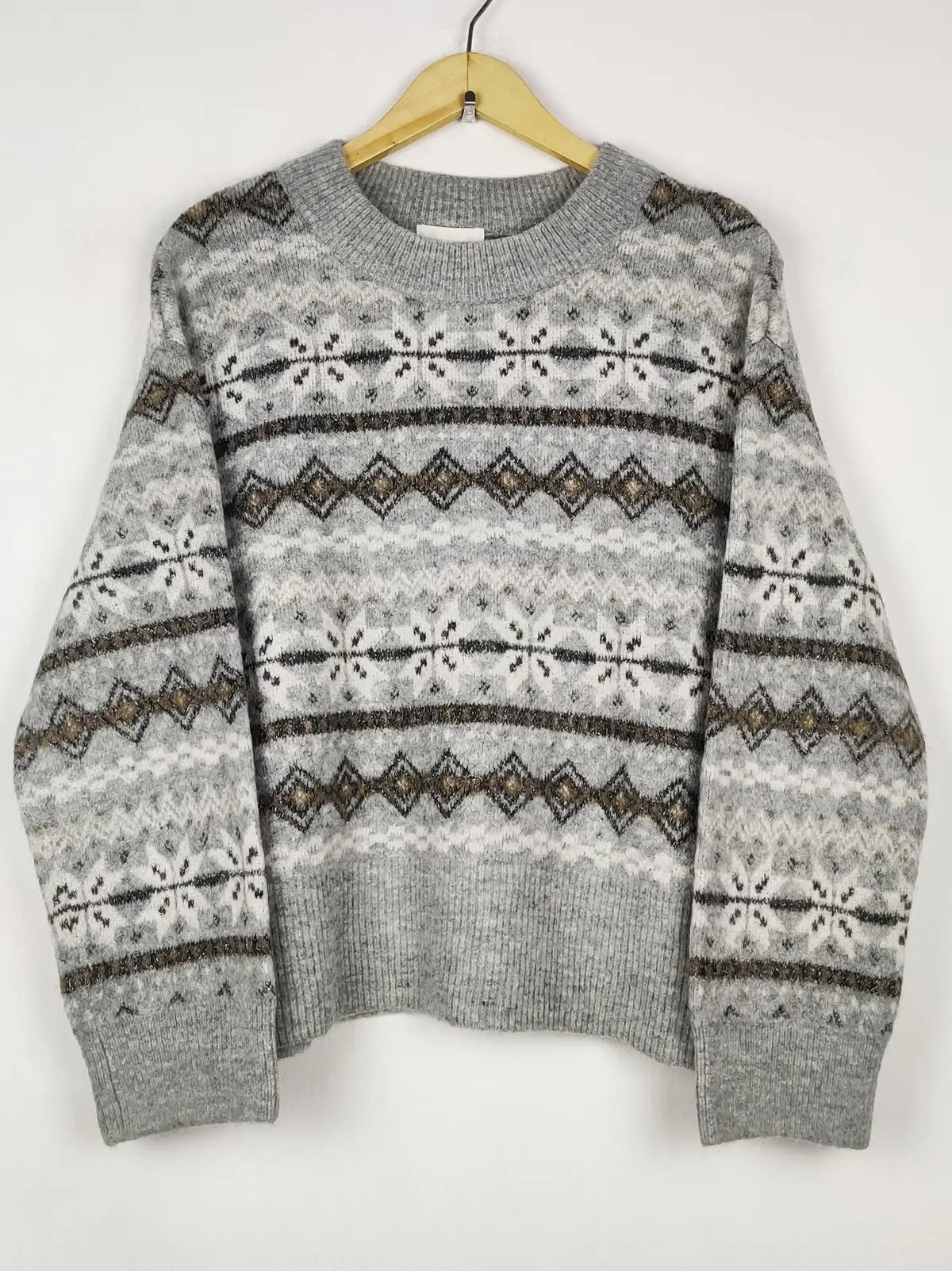 Buy online pre-used pre-loved 100% authentic & Original branded H&M (WT-11809) available in Pakistan. Top international brands avilable.