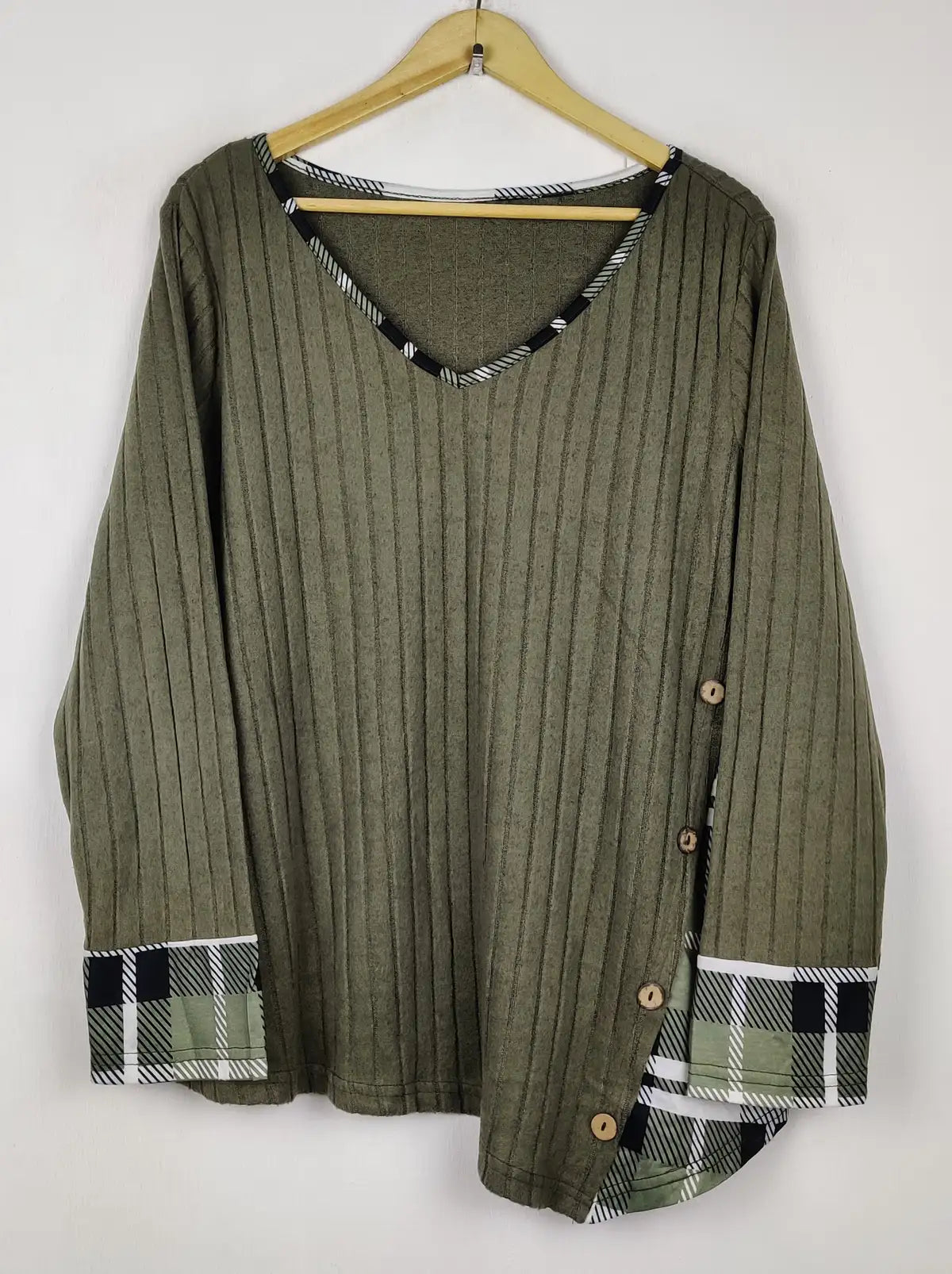 Buy online pre-used pre-loved 100% authentic & Original branded Shein (WT-11825) available in Pakistan. Top international brands avilable.