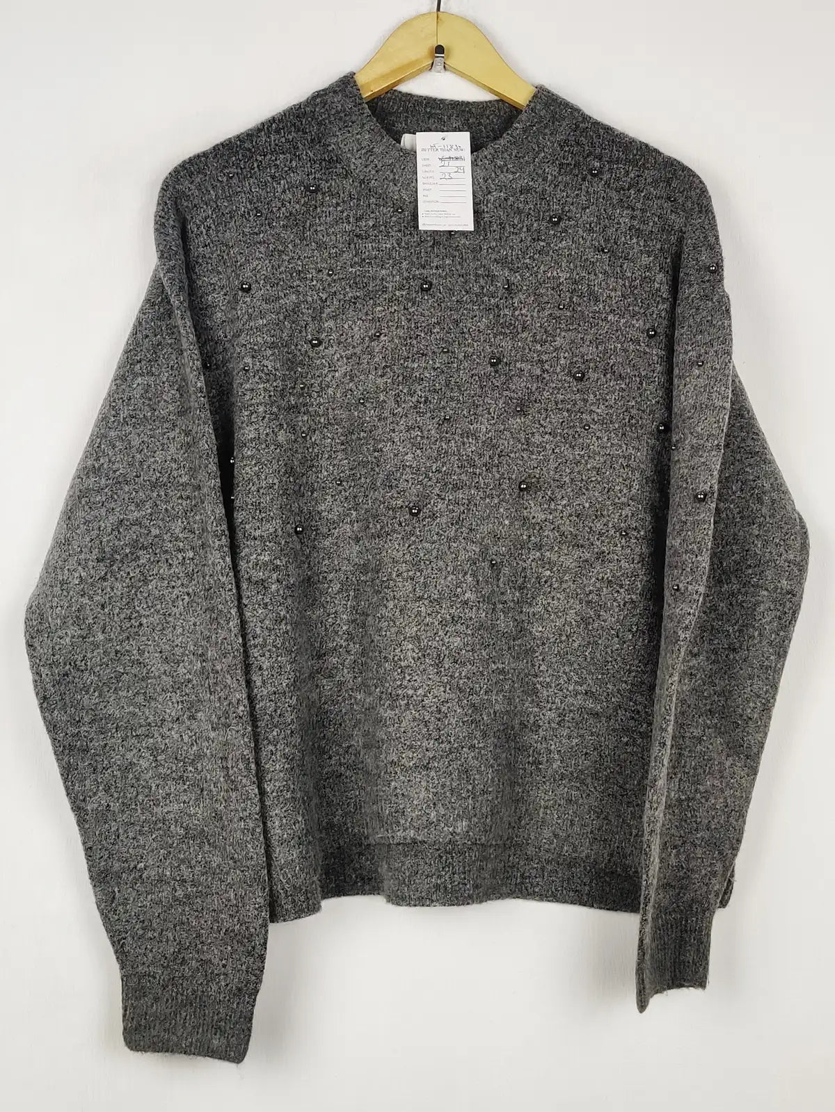 Buy online pre-used pre-loved 100% authentic & Original branded H&M (WT-11830) available in Pakistan. Top international brands avilable.