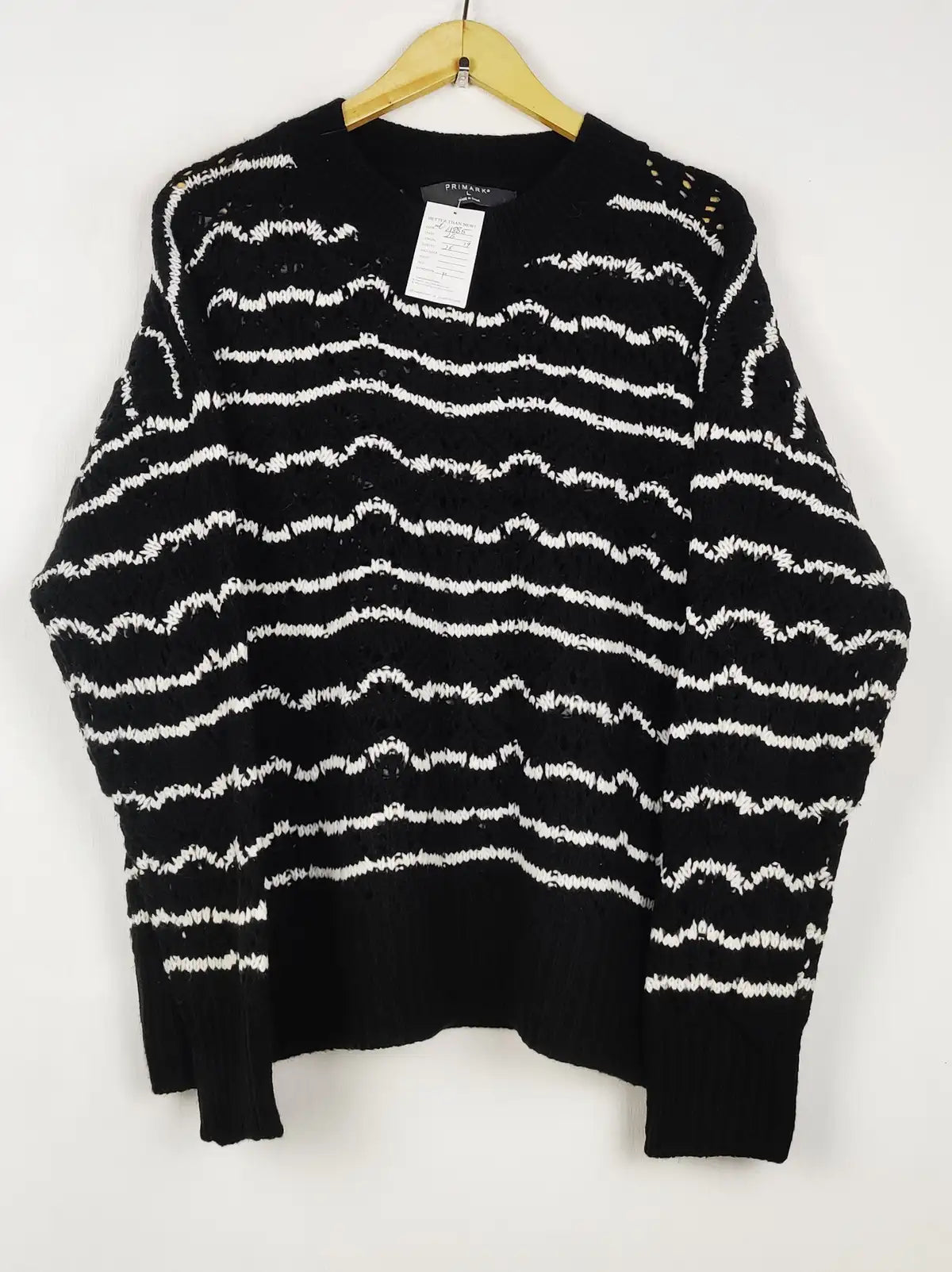 Buy online pre-used pre-loved 100% authentic & Original branded Primark (WT-11885) available in Pakistan. Top international brands avilable.