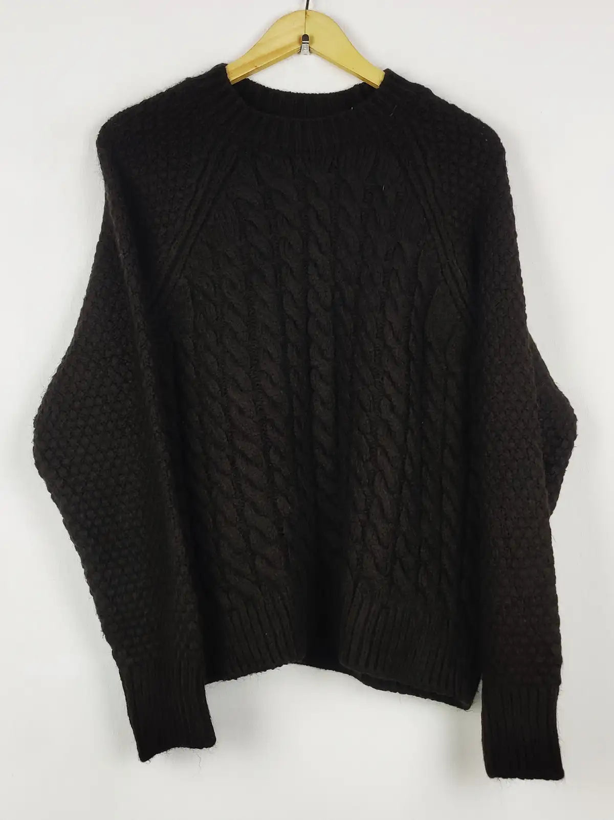Buy online pre-used pre-loved 100% authentic & Original branded Marks & Spencer (WT-11925) available in Pakistan. Top international brands avilable.