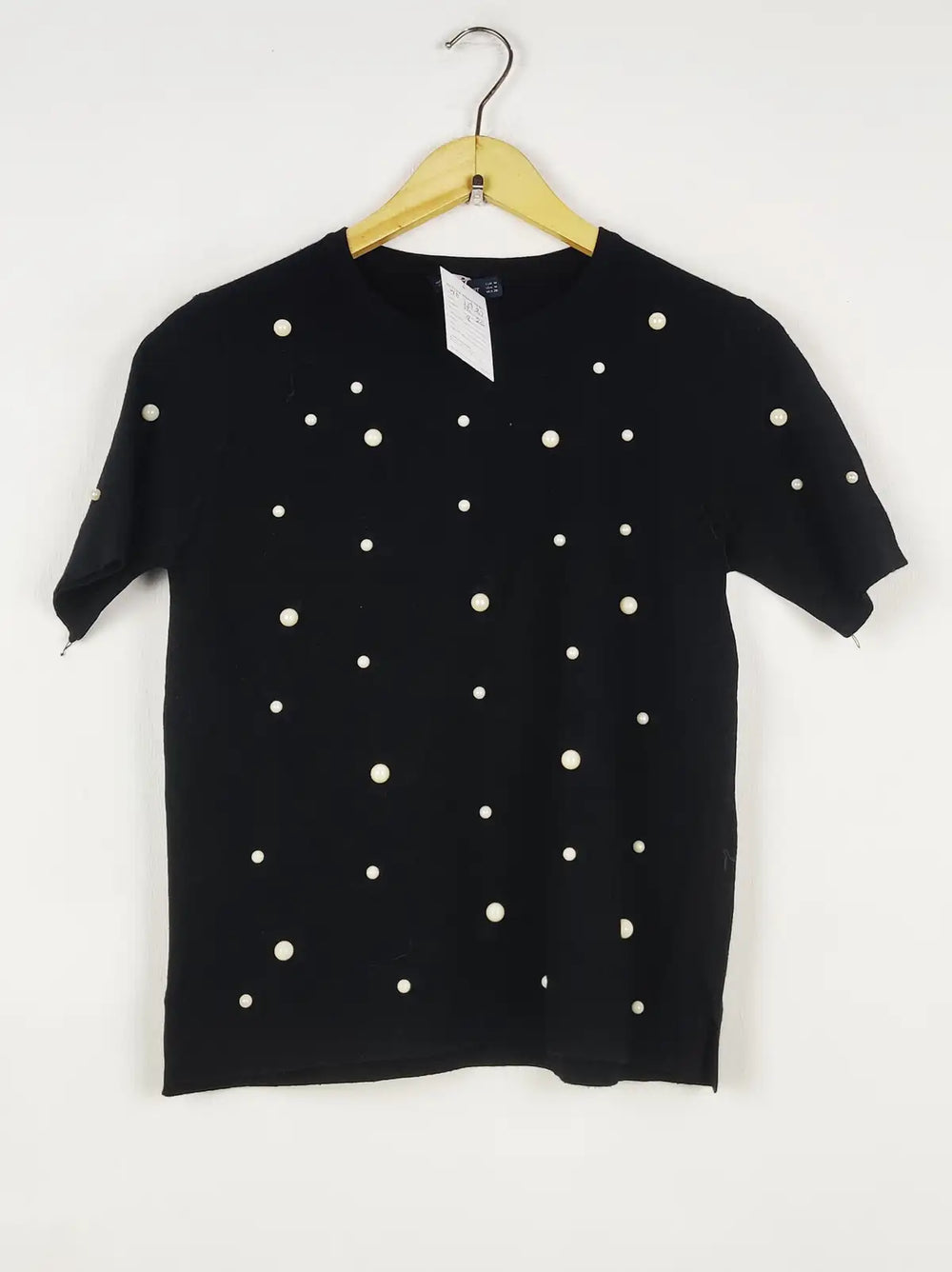 Buy online pre-used pre-loved 100% authentic & Original branded Zara (WT-11927) available in Pakistan. Top international brands avilable.