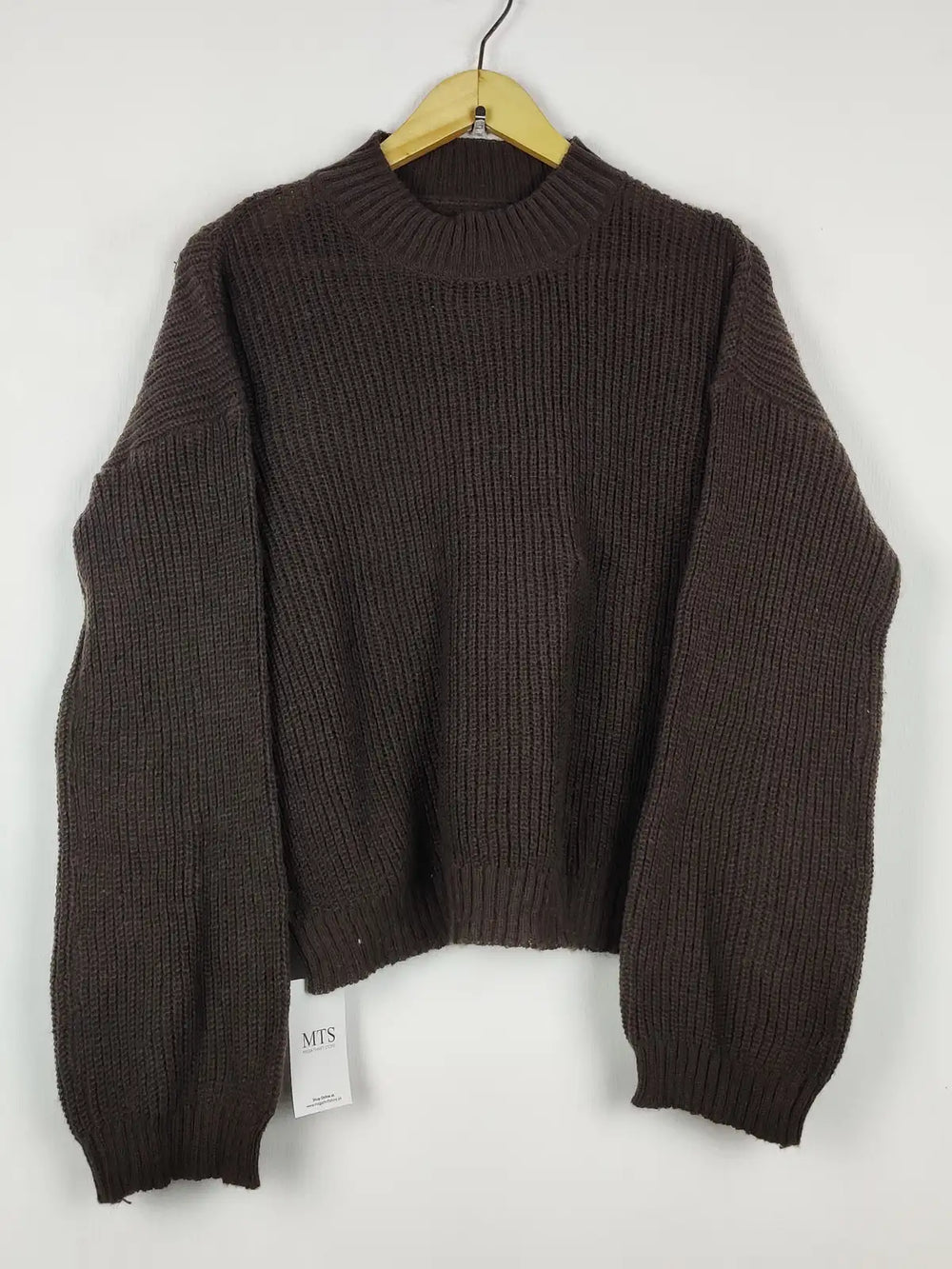 Buy online pre-used pre-loved 100% authentic & Original branded Unknown Brand (WT-11957) available in Pakistan. Top international brands avilable.