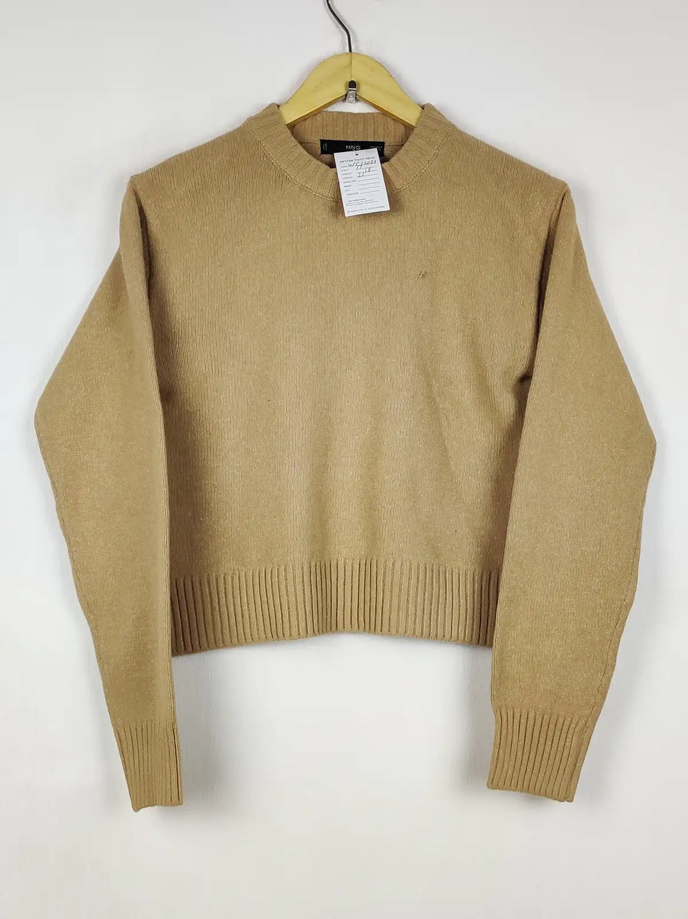Buy online pre-used pre-loved 100% authentic & Original branded Mango (WT-12021) available in Pakistan. Top international brands avilable.