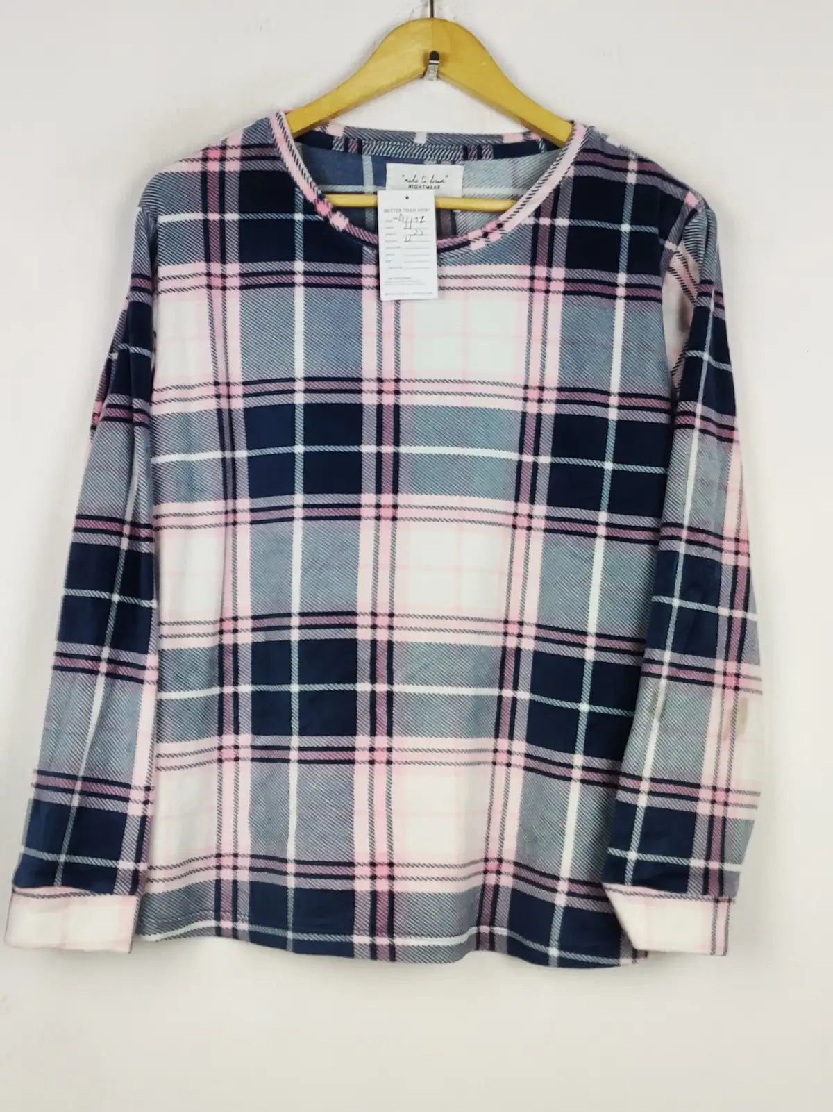 Buy online pre-used pre-loved 100% authentic & Original branded F&F (WT-12192) available in Pakistan. Top international brands avilable.