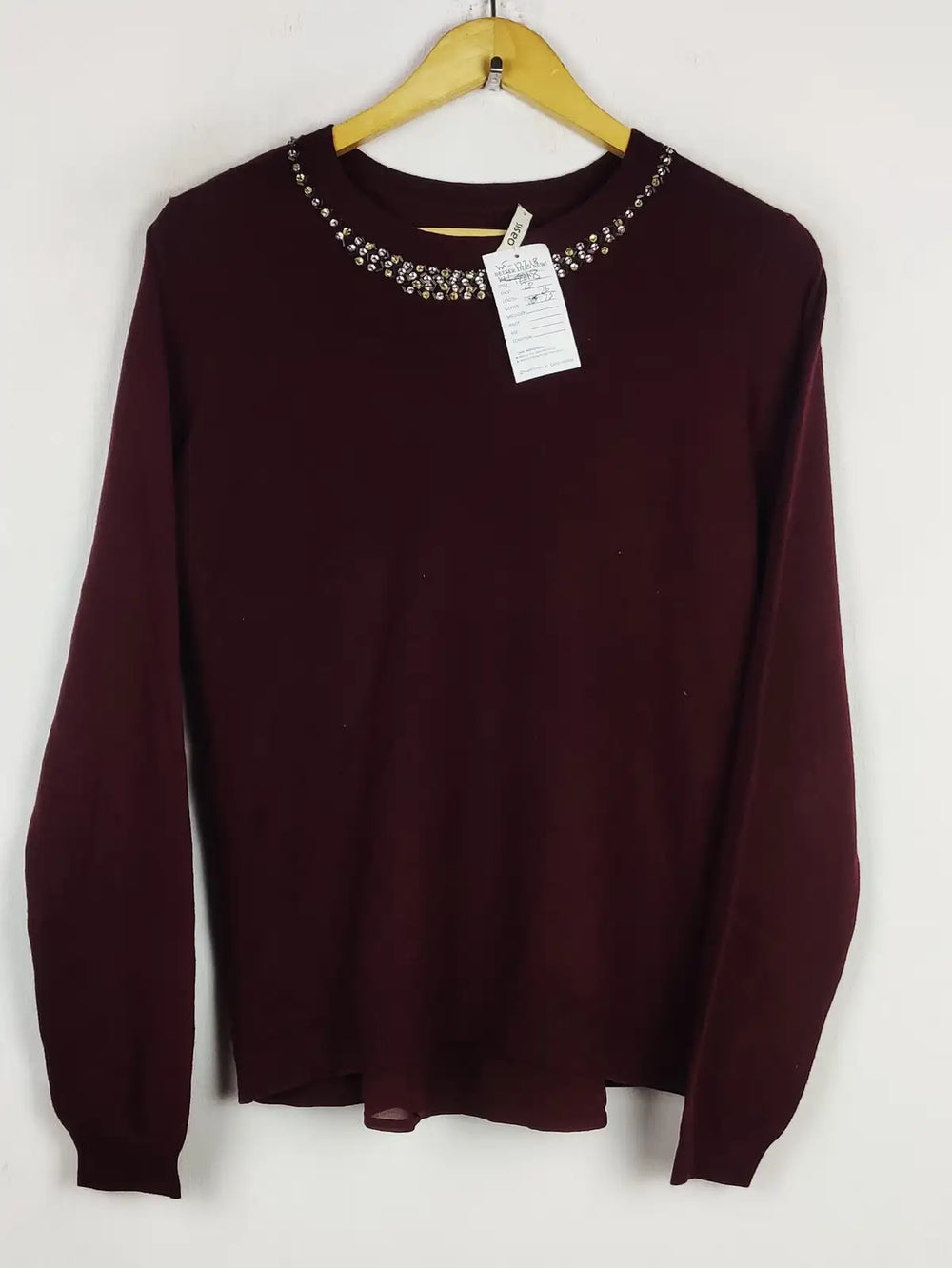 Buy online pre-used pre-loved 100% authentic & Original branded Asos (WT-12218) available in Pakistan. Top international brands avilable.