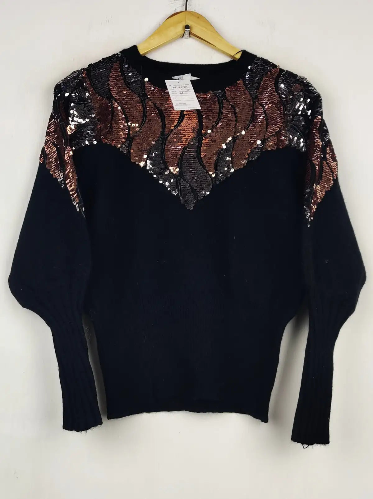 Buy online pre-used pre-loved 100% authentic & Original branded Wild Flower (WT-12252) available in Pakistan. Top international brands avilable.