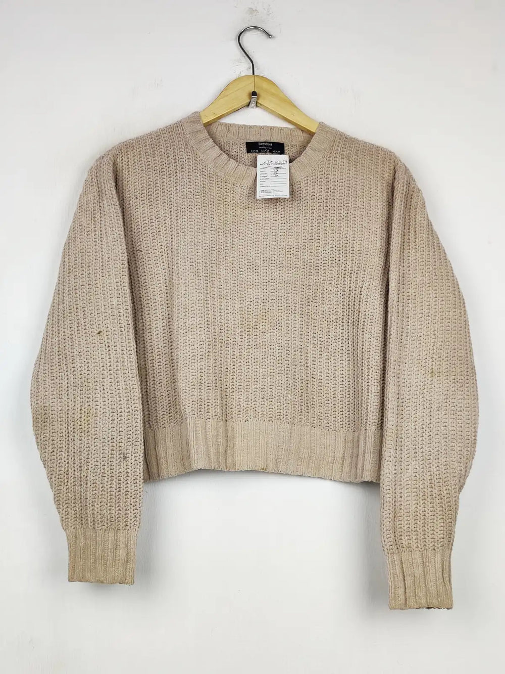 Buy online pre-used pre-loved 100% authentic & Original branded Bershka (WT-12259) available in Pakistan. Top international brands avilable.