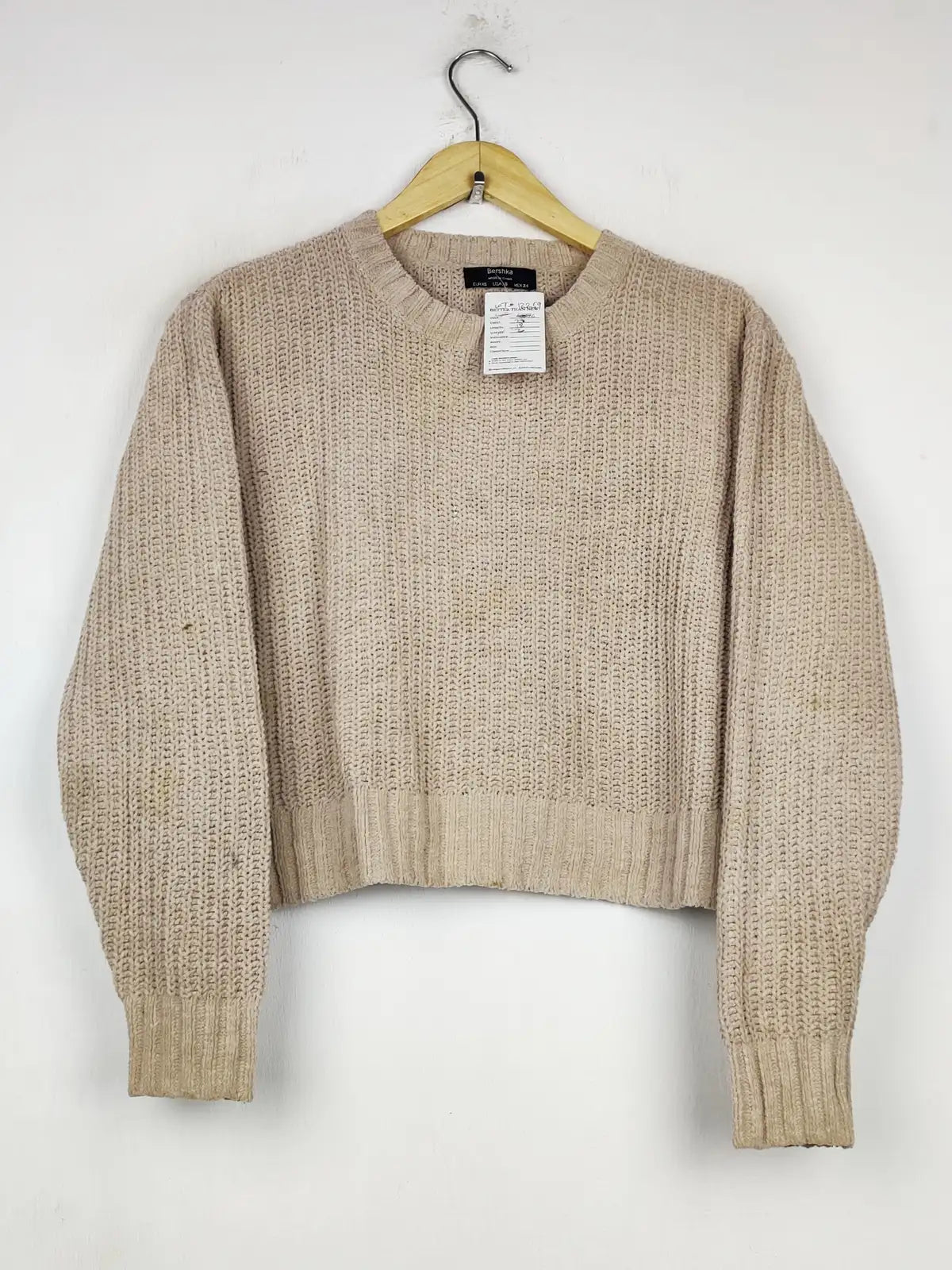 Buy online pre-used pre-loved 100% authentic & Original branded Bershka (WT-12259) available in Pakistan. Top international brands avilable.