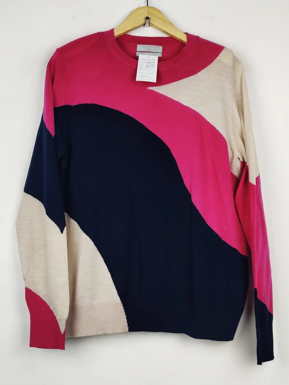 Buy online pre-used pre-loved 100% authentic & Original branded Marks & Spencer (WT-12266) available in Pakistan. Top international brands avilable.