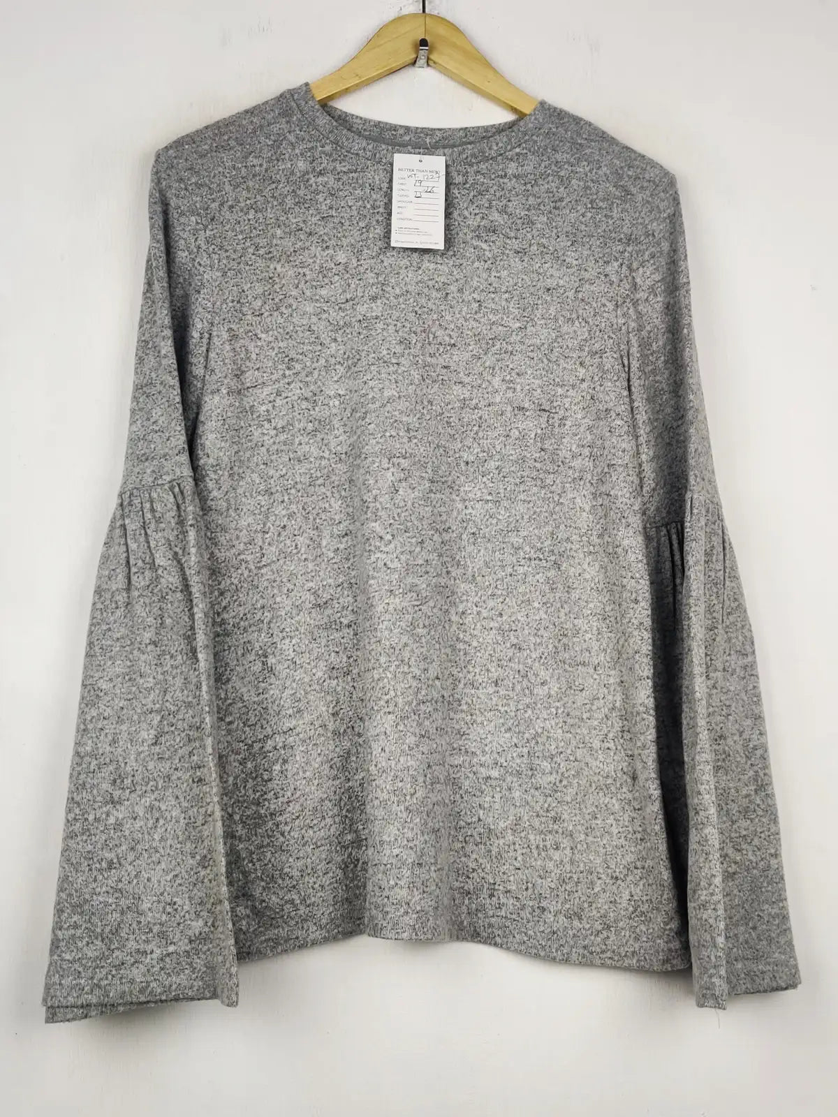 Buy online pre-used pre-loved 100% authentic & Original branded Unknown Brand (WT-12273) available in Pakistan. Top international brands avilable.