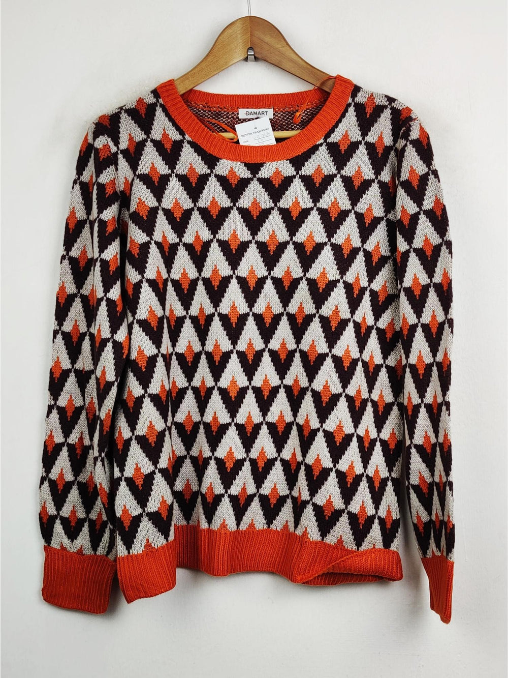 Buy online pre-used pre-loved 100% authentic & Original branded Damart (WT-3618) available in Pakistan. Top international brands avilable.