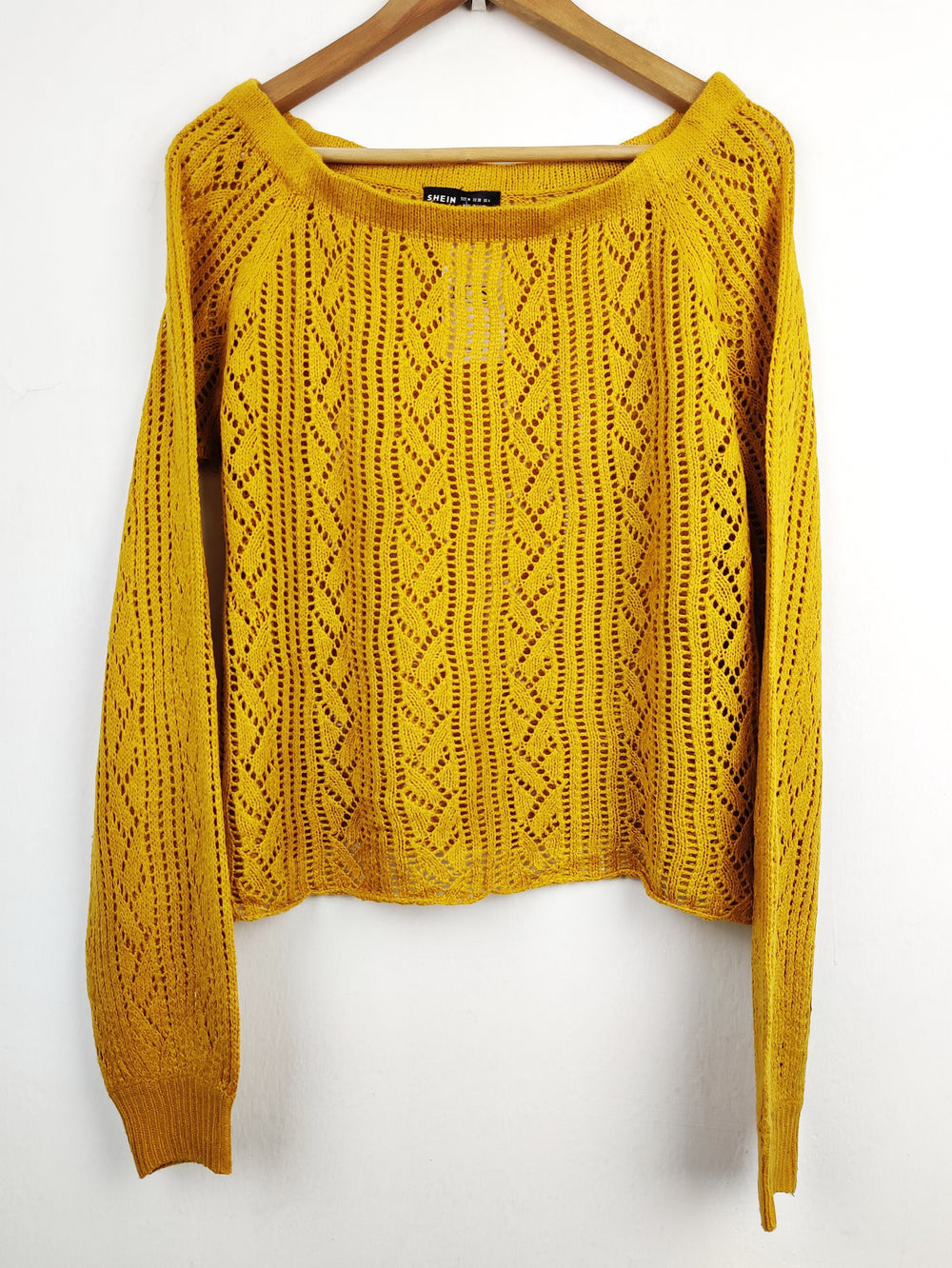 Buy online pre-used pre-loved 100% authentic & Original branded Shein (WT-4020) available in Pakistan. Top international brands avilable.