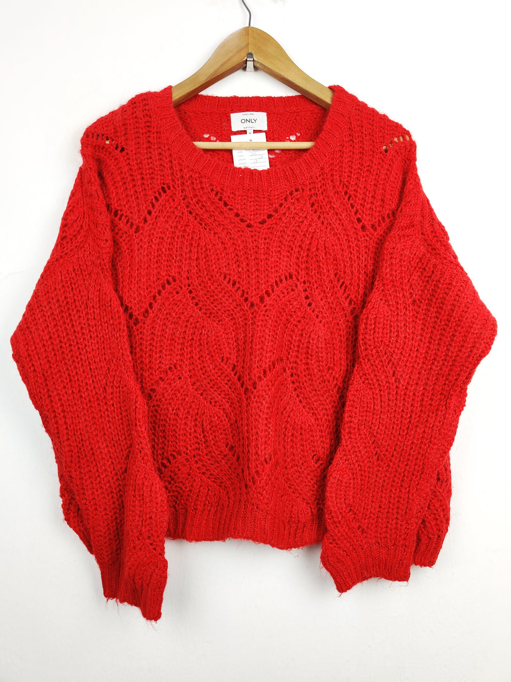 Buy online pre-used pre-loved 100% authentic & Original branded Only (WT-4033) available in Pakistan. Top international brands avilable.