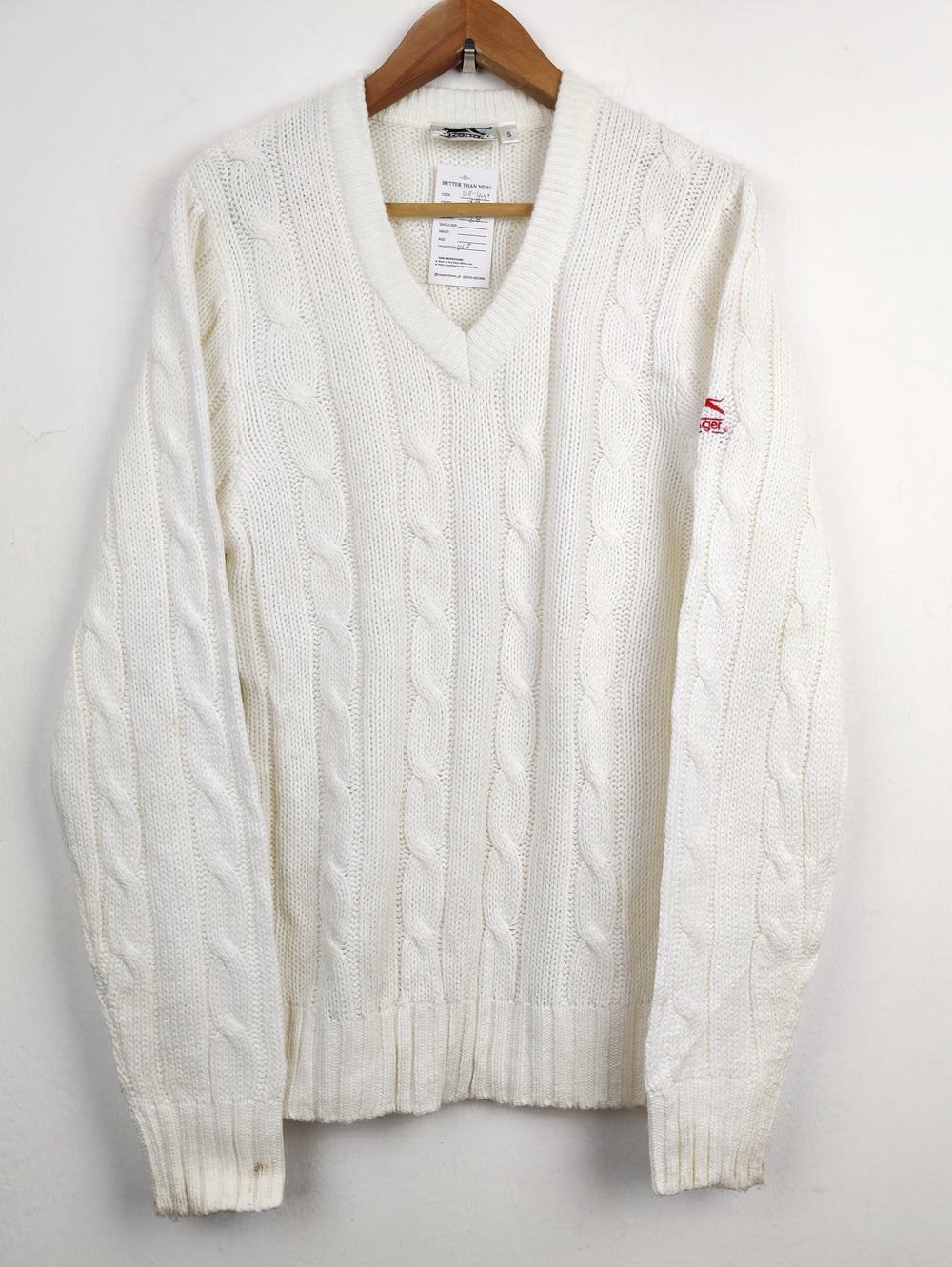 Buy online pre-used pre-loved 100% authentic & Original branded Slazenger (WT-4049) available in Pakistan. Top international brands avilable.