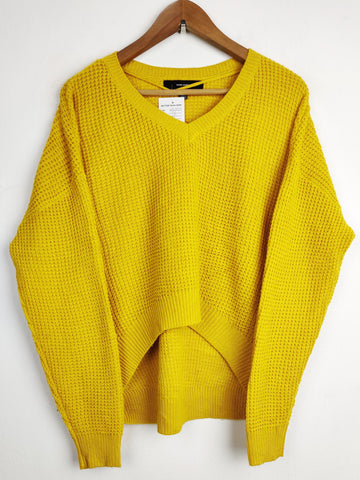 Buy online pre-used pre-loved 100% authentic & Original branded Vero Moda (WT-4114) available in Pakistan. Top international brands avilable.