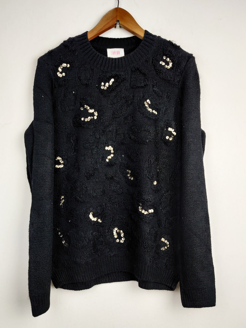 Buy online pre-used pre-loved 100% authentic & Original branded Savida (WT-4132) available in Pakistan. Top international brands avilable.