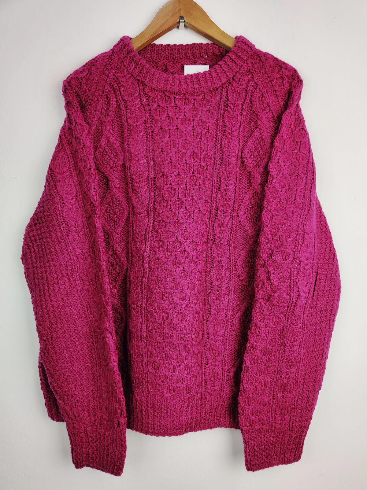 Buy online pre-used pre-loved 100% authentic & Original branded Unknown Brand (WT-4150) available in Pakistan. Top international brands avilable.