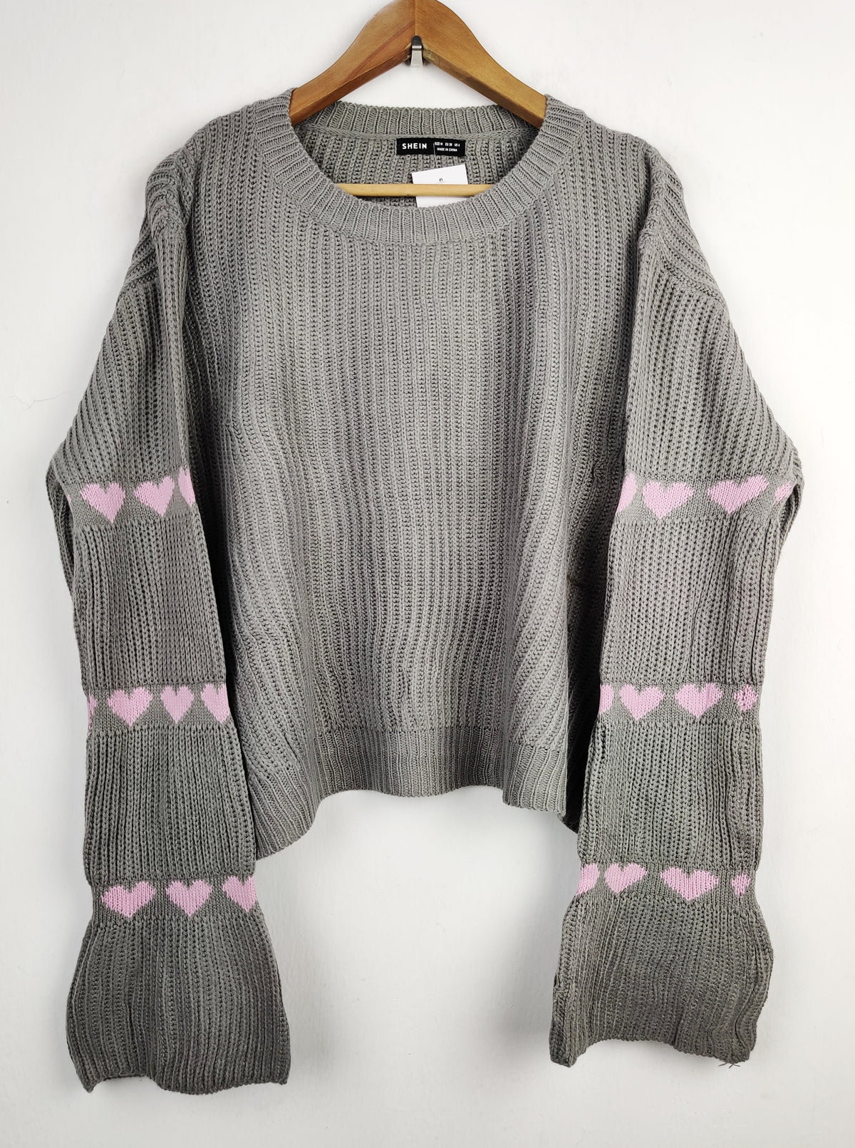 Buy online pre-used pre-loved 100% authentic & Original branded Shein (WT-4171) available in Pakistan. Top international brands avilable.