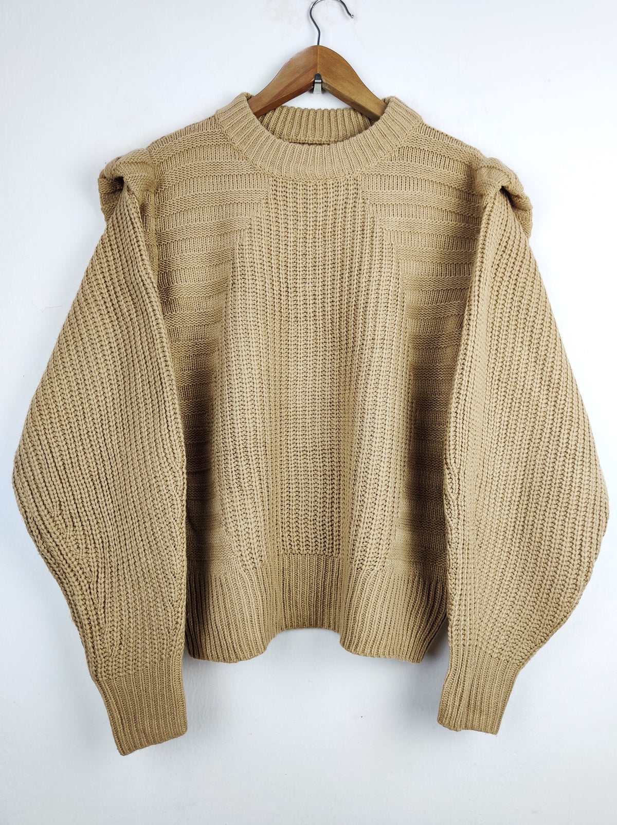 Buy online pre-used pre-loved 100% authentic & Original branded Asos (WT-4222) available in Pakistan. Top international brands avilable.