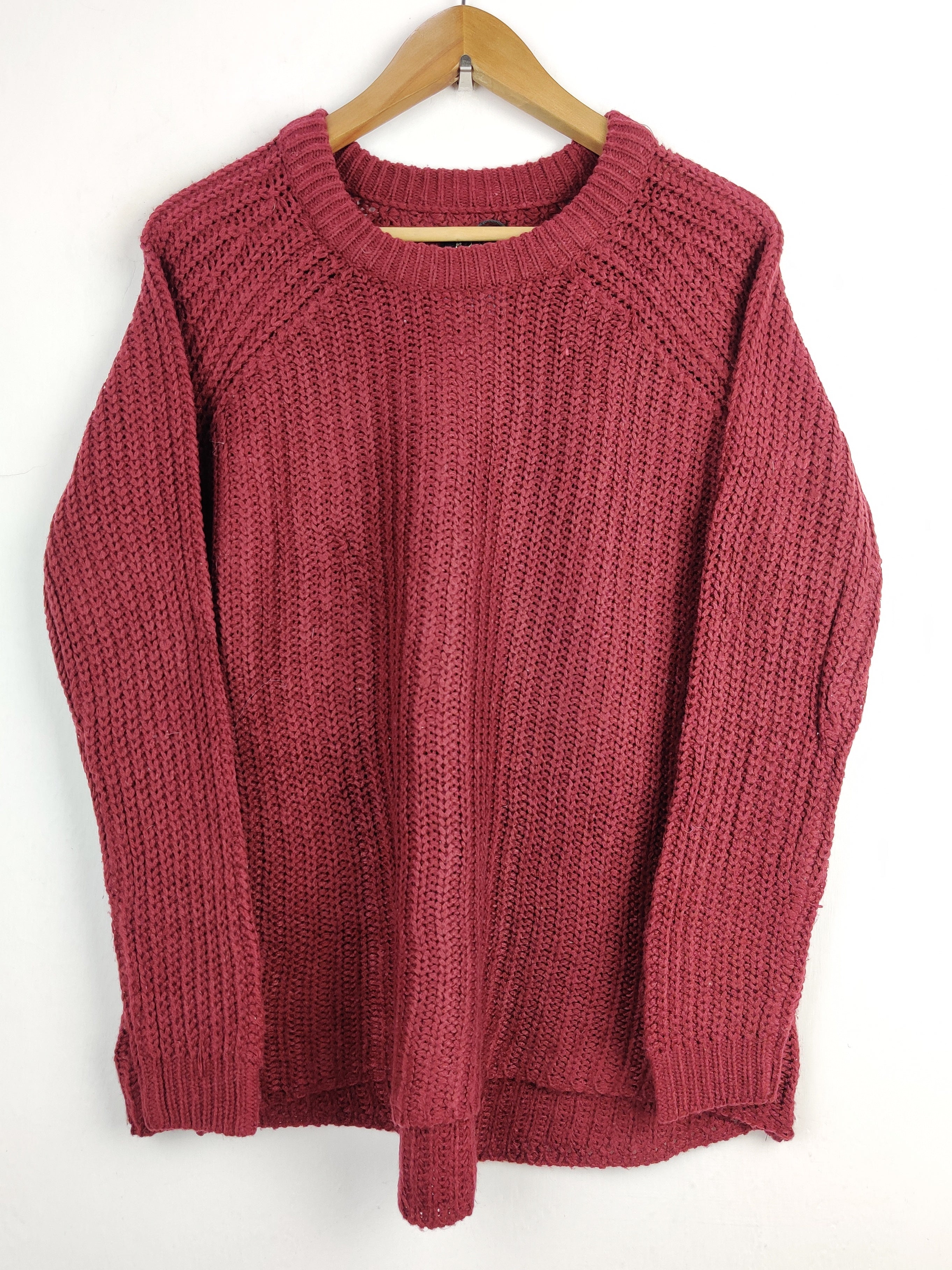 Buy online pre-used pre-loved 100% authentic & Original branded Only (WT-4225) available in Pakistan. Top international brands avilable.