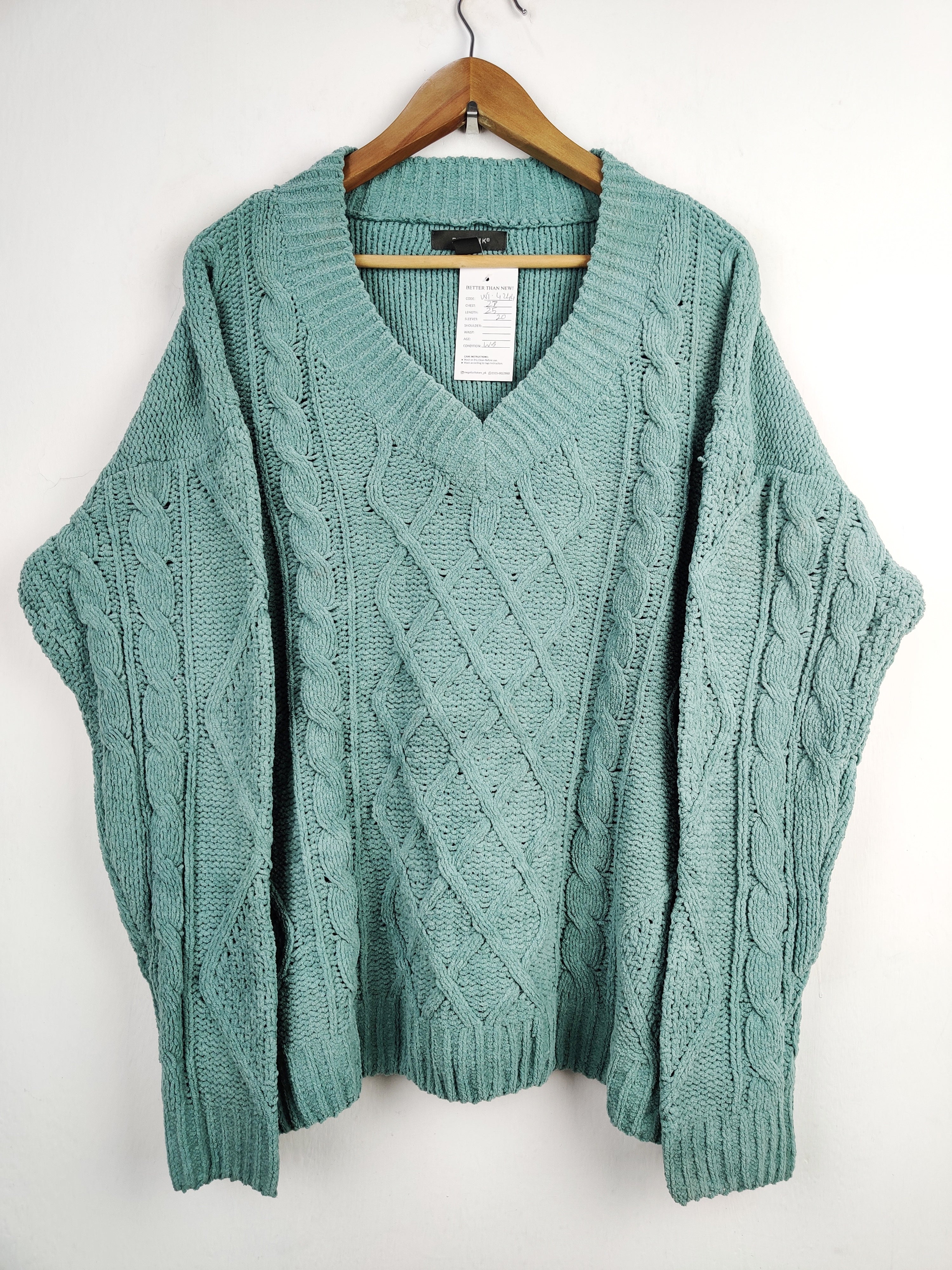 Buy online pre-used pre-loved 100% authentic & Original branded Primark (WT-4244) available in Pakistan. Top international brands avilable.
