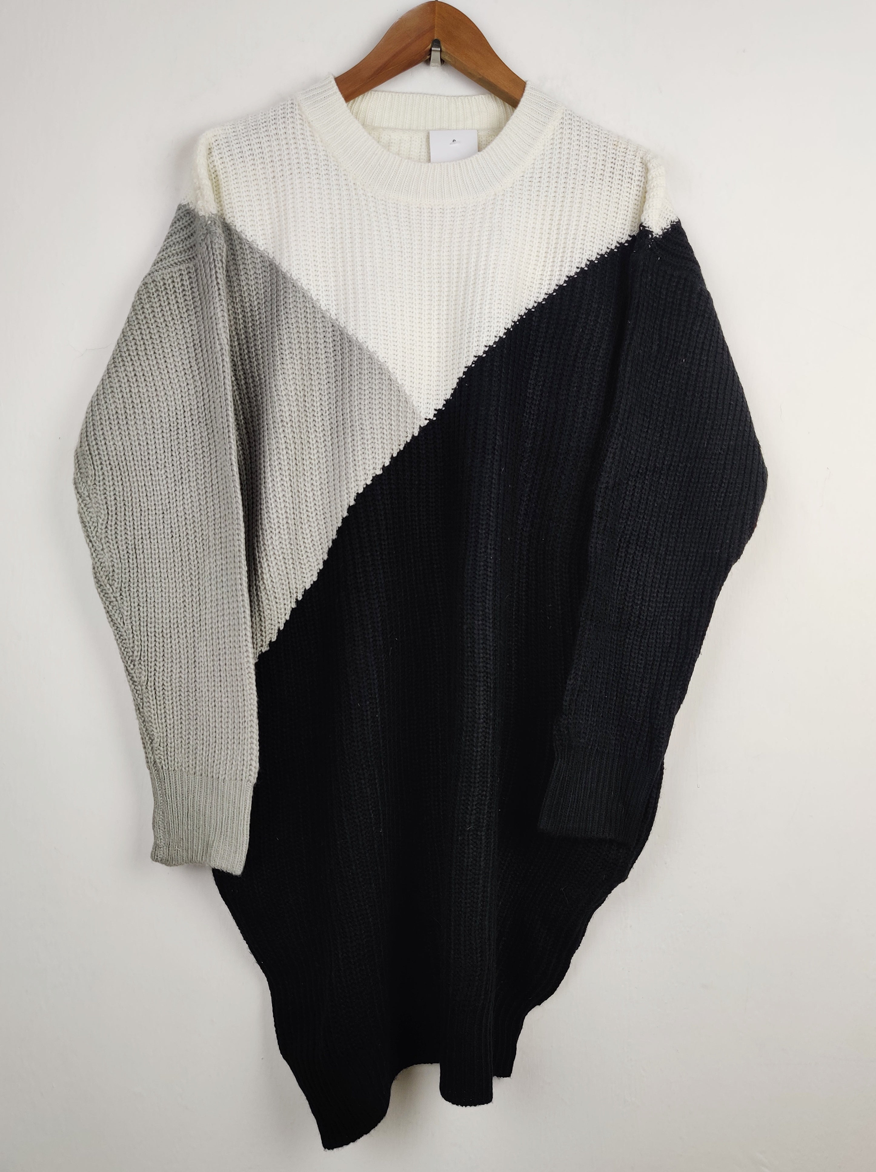 Buy online pre-used pre-loved 100% authentic & Original branded Shein (WT-4286) available in Pakistan. Top international brands avilable.