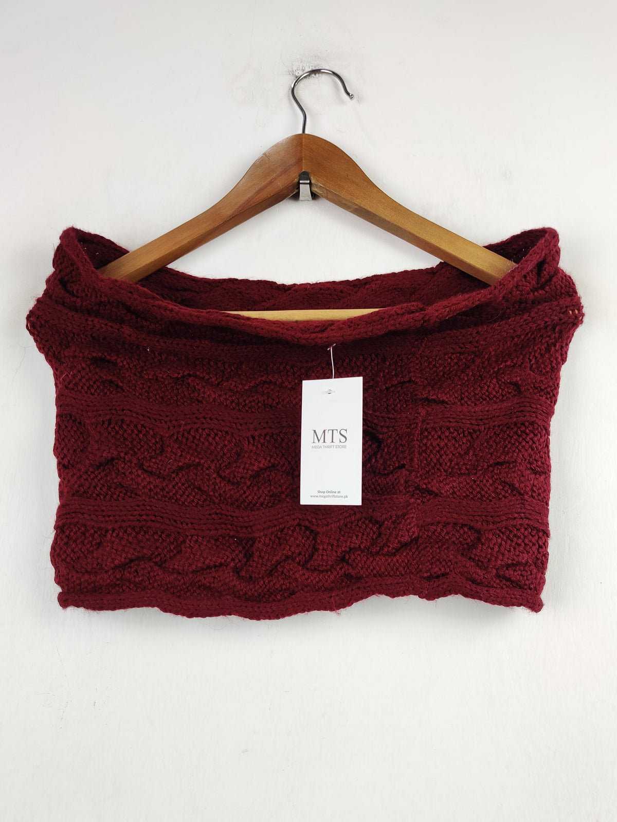 Buy online pre-used pre-loved 100% authentic & Original branded Unknown Brand (WT-4327) available in Pakistan. Top international brands avilable.