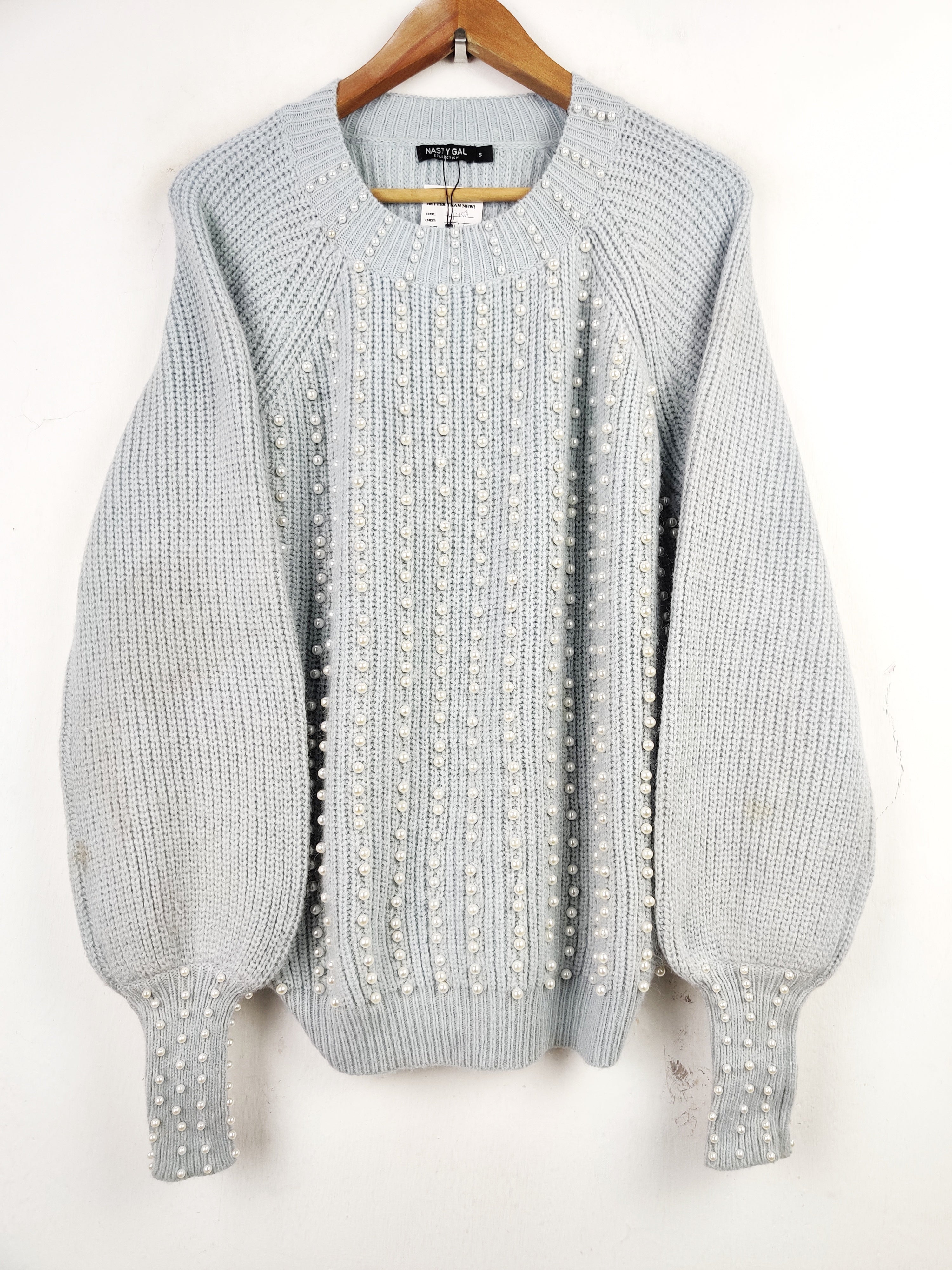 Buy online pre-used pre-loved 100% authentic & Original branded Nasty Gal (WT-4358) available in Pakistan. Top international brands avilable.