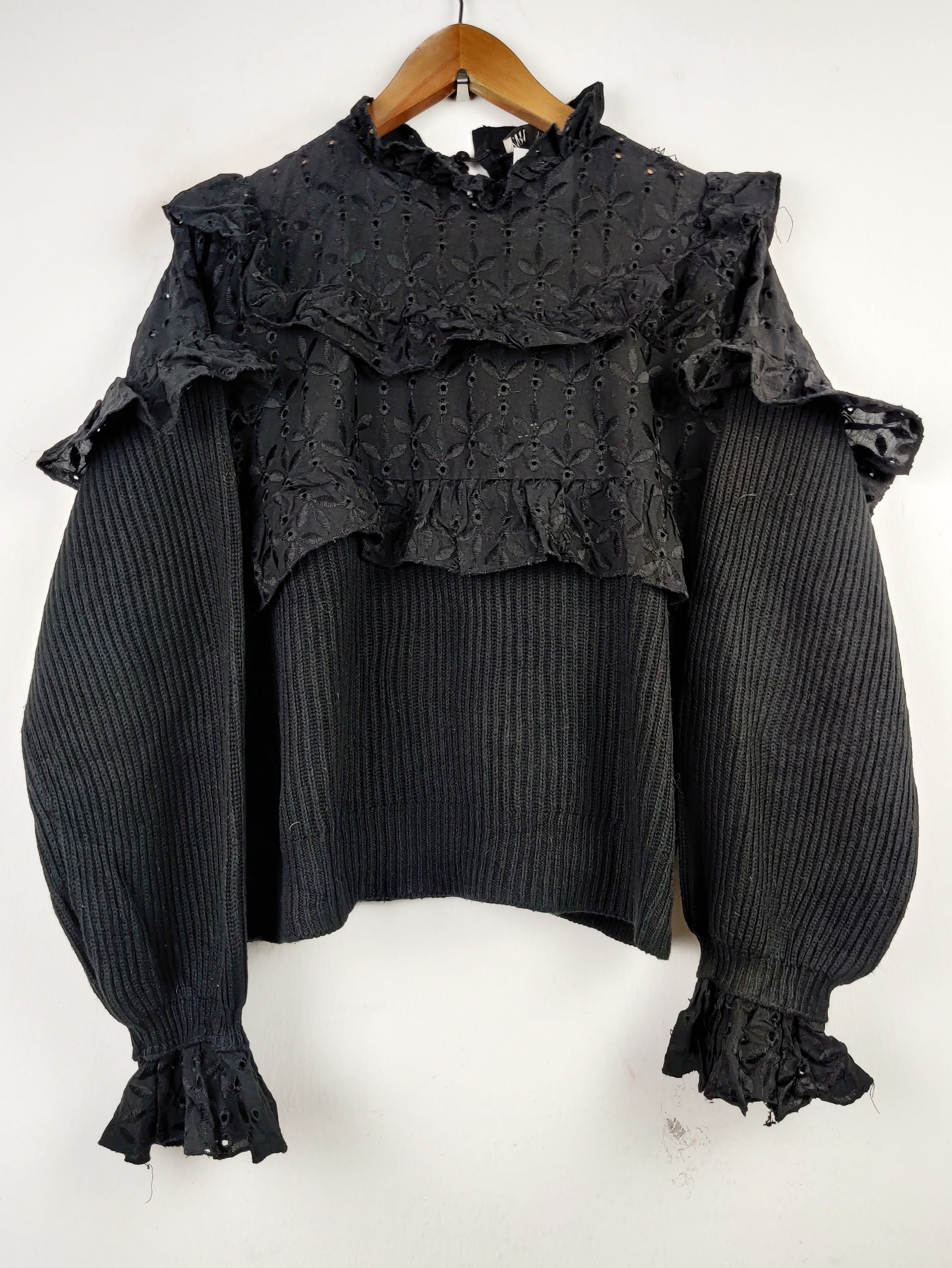 Buy online pre-used pre-loved 100% authentic & Original branded Zara (WT-4362) available in Pakistan. Top international brands avilable.