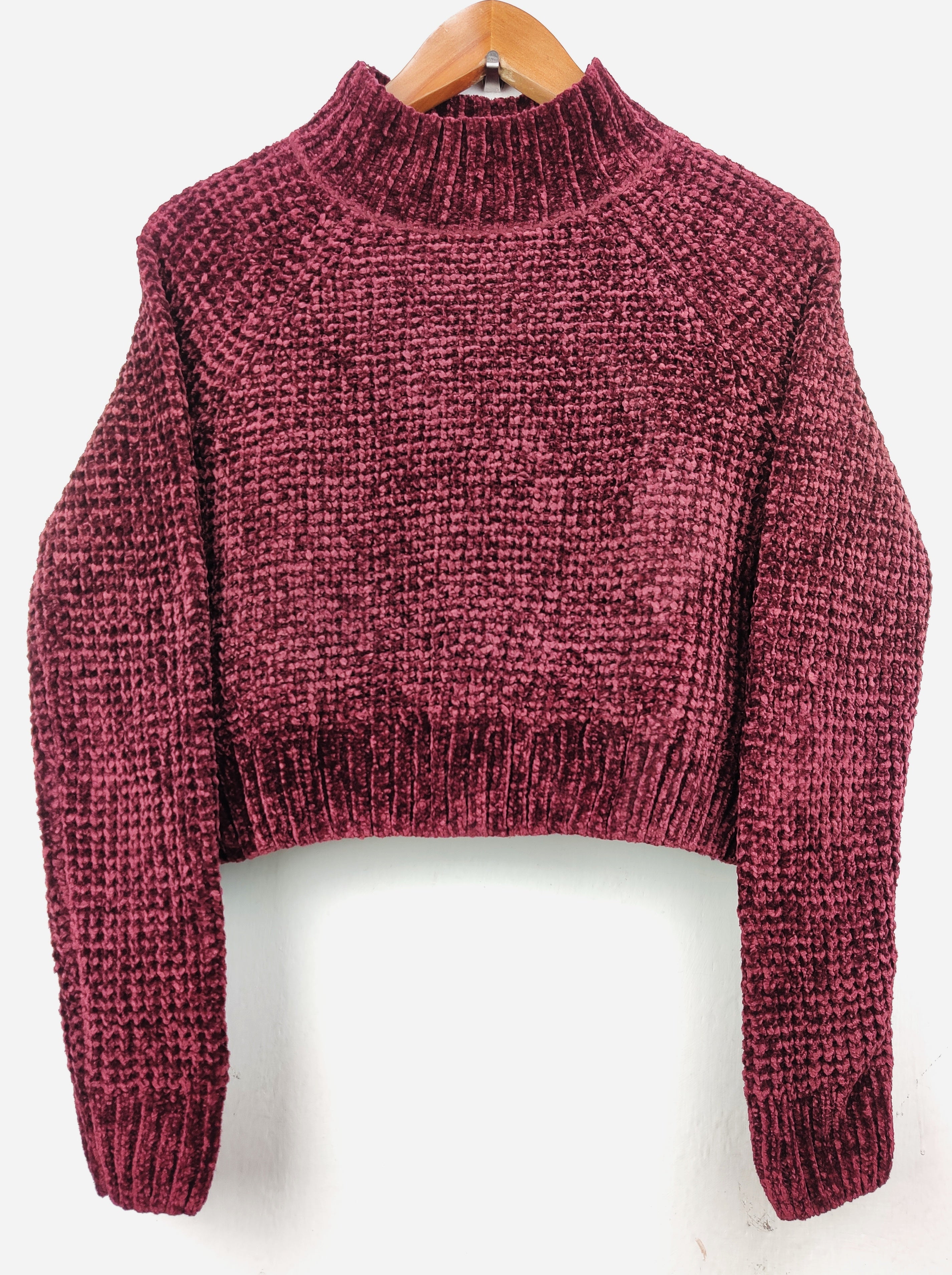 Buy online pre-used pre-loved 100% authentic & Original branded H&M (WT-4374) available in Pakistan. Top international brands avilable.