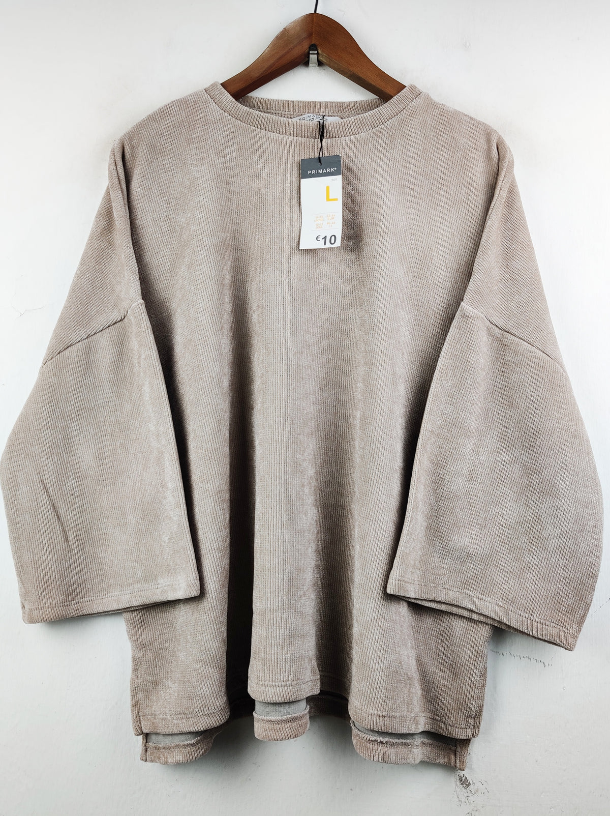 Buy online pre-used pre-loved 100% authentic & Original branded Primark (WT-4411) available in Pakistan. Top international brands avilable.