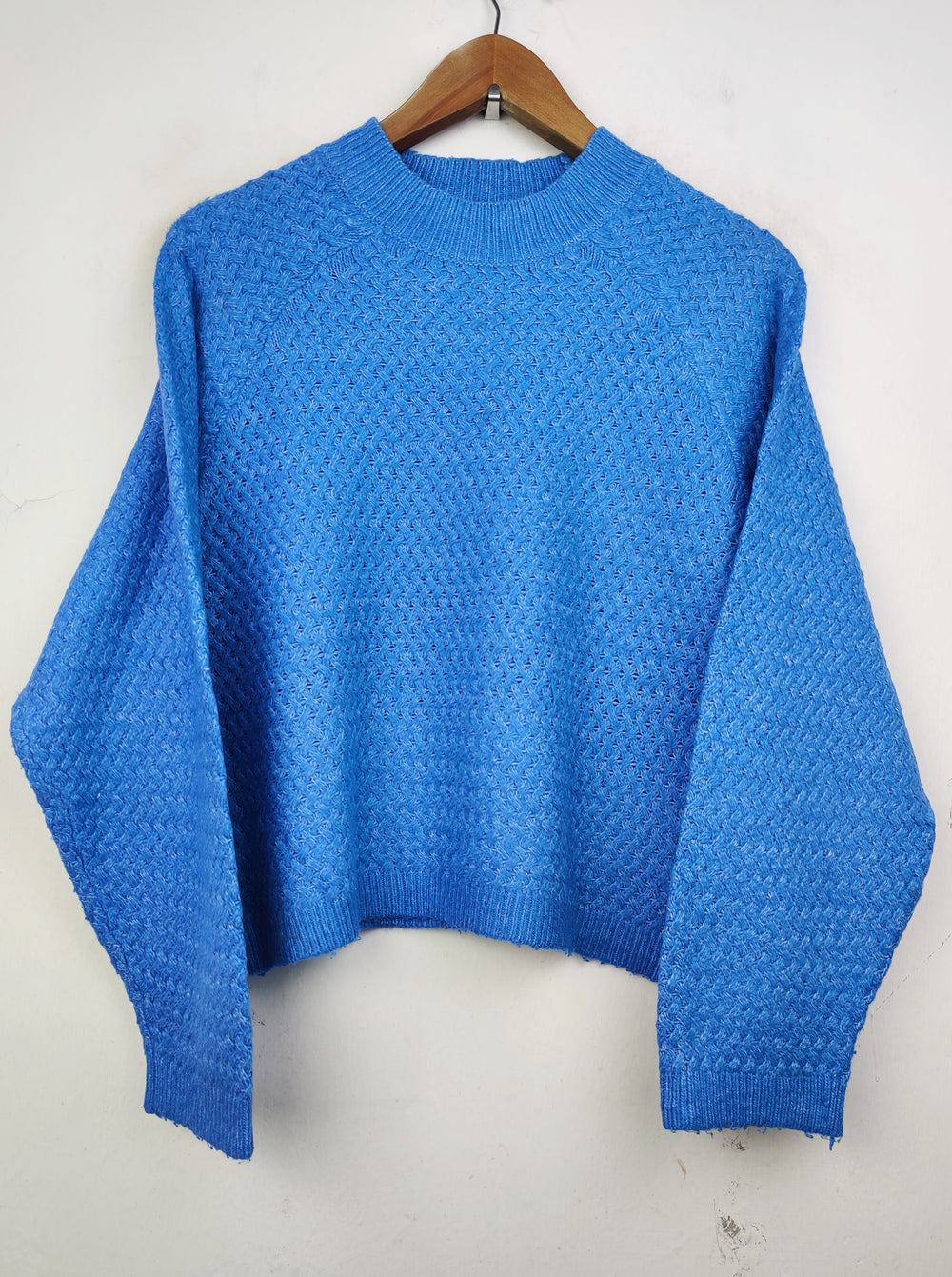 Buy online pre-used pre-loved 100% authentic & Original branded Mango (WT-4472) available in Pakistan. Top international brands avilable.