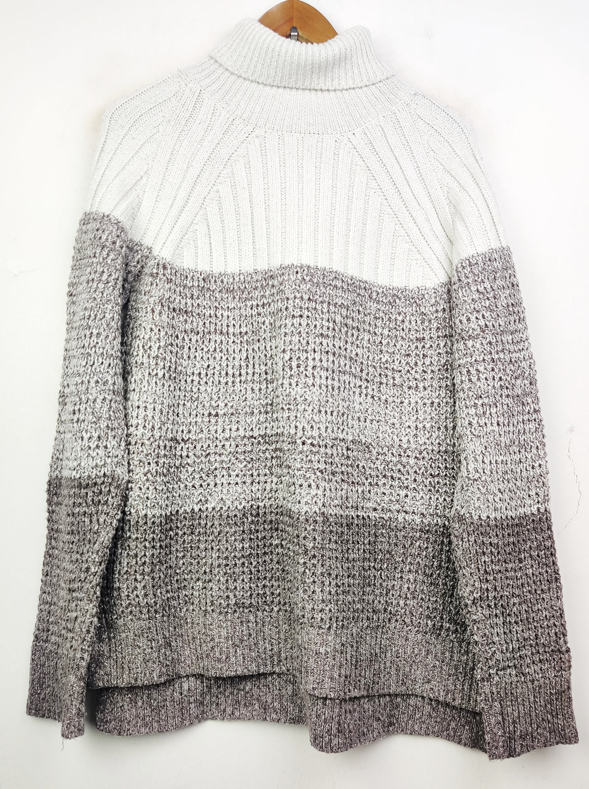 Buy online pre-used pre-loved 100% authentic & Original branded Primark (WT-4484) available in Pakistan. Top international brands avilable.