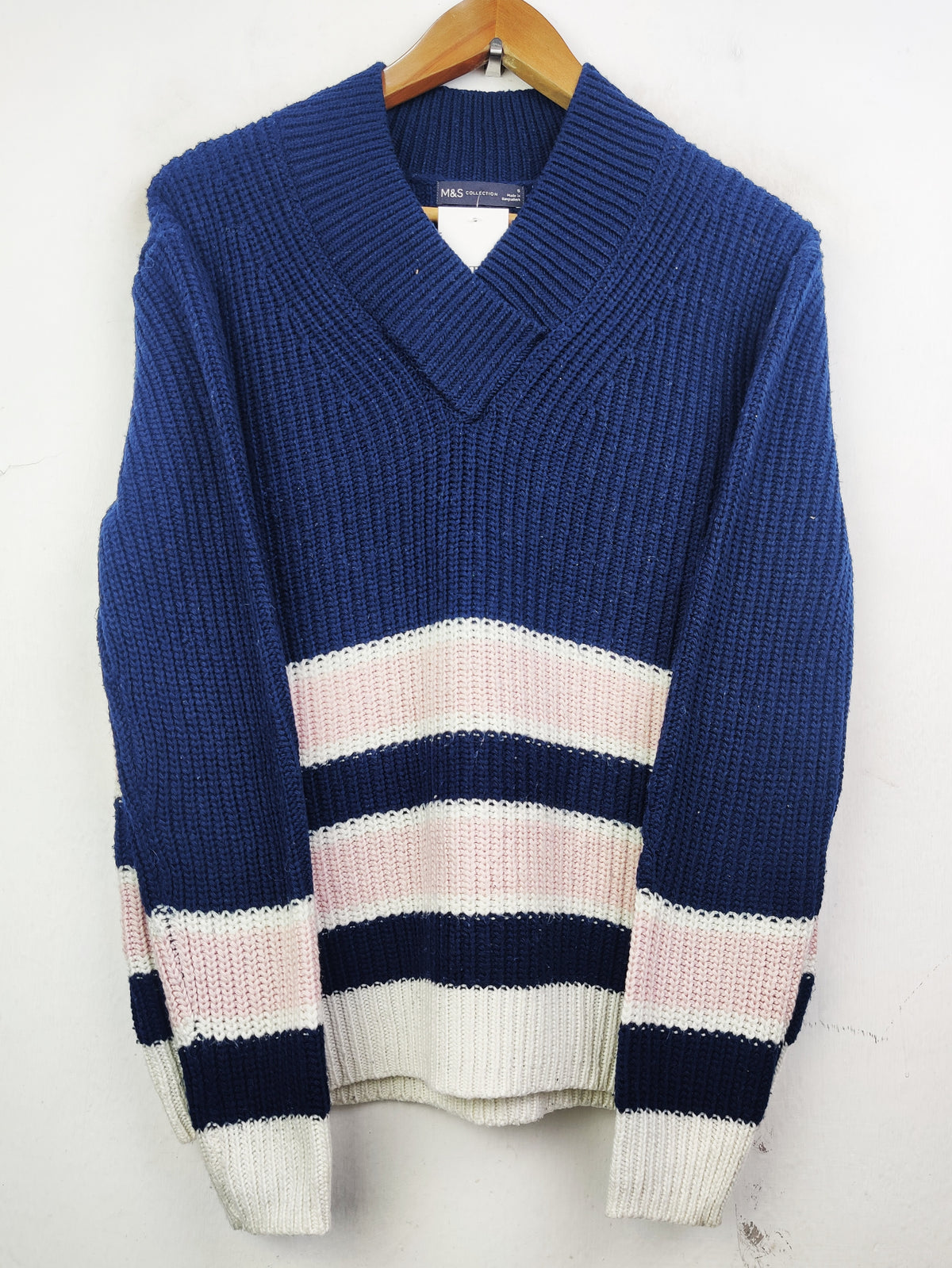 Buy online pre-used pre-loved 100% authentic & Original branded Marks & Spencer (WT-4488) available in Pakistan. Top international brands avilable.