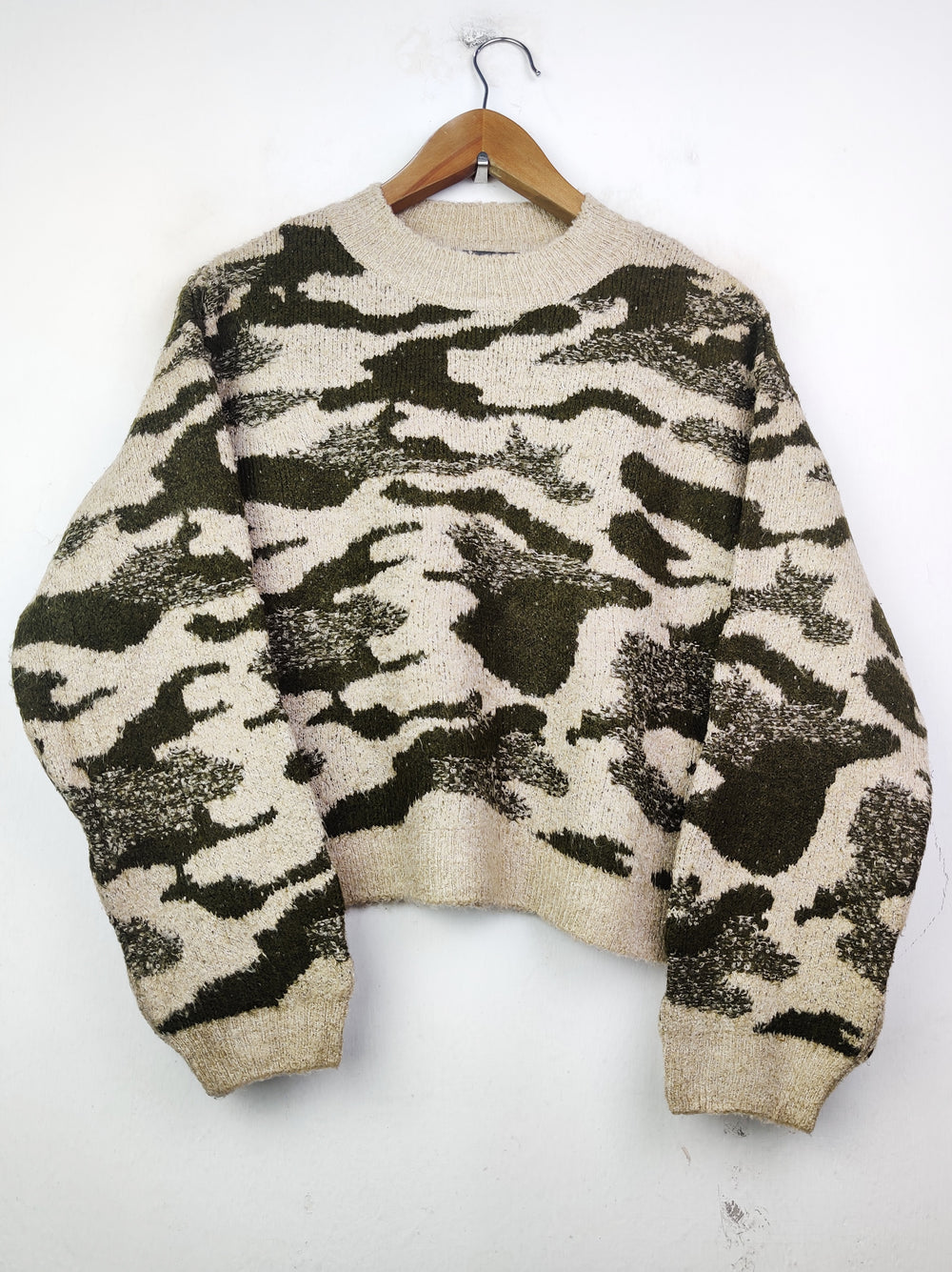 Buy online pre-used pre-loved 100% authentic & Original branded Primark (WT-4520) available in Pakistan. Top international brands avilable.