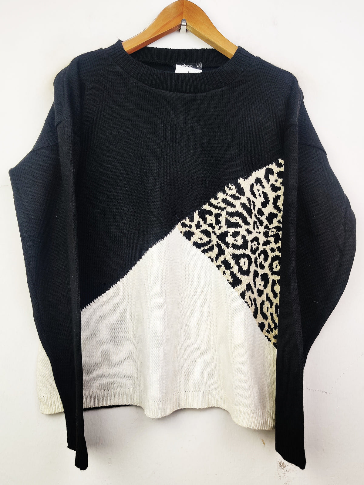 Buy online pre-used pre-loved 100% authentic & Original branded Boohoo (WT-4558) available in Pakistan. Top international brands avilable.