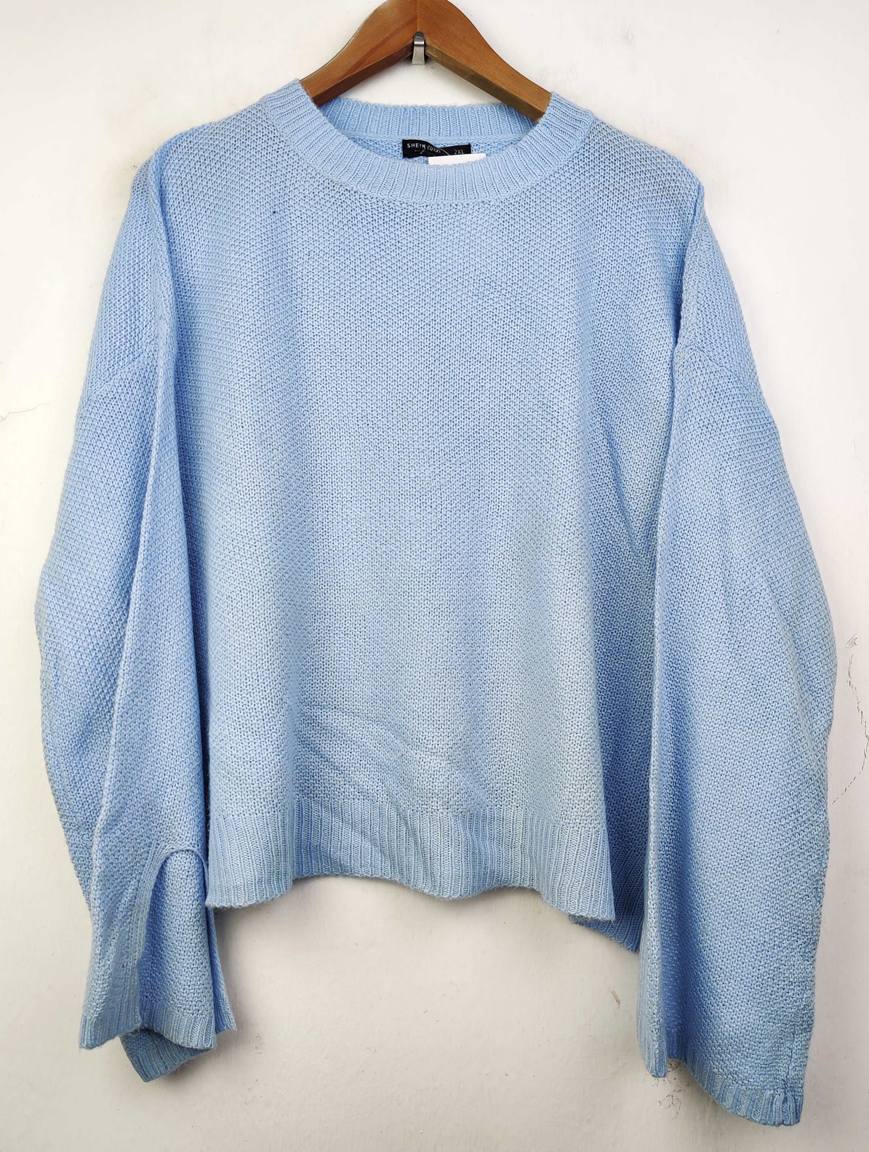 Buy online pre-used pre-loved 100% authentic & Original branded Shein (WT-4594) available in Pakistan. Top international brands avilable.