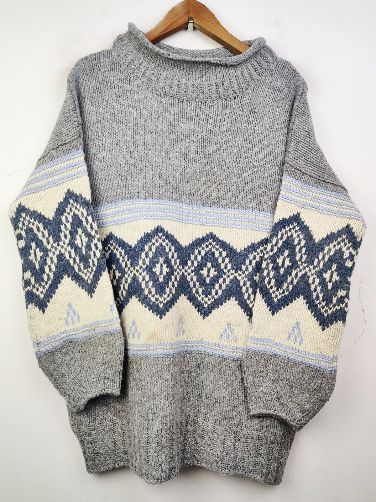 Buy online pre-used pre-loved 100% authentic & Original branded River Island (WT-4600) available in Pakistan. Top international brands avilable.