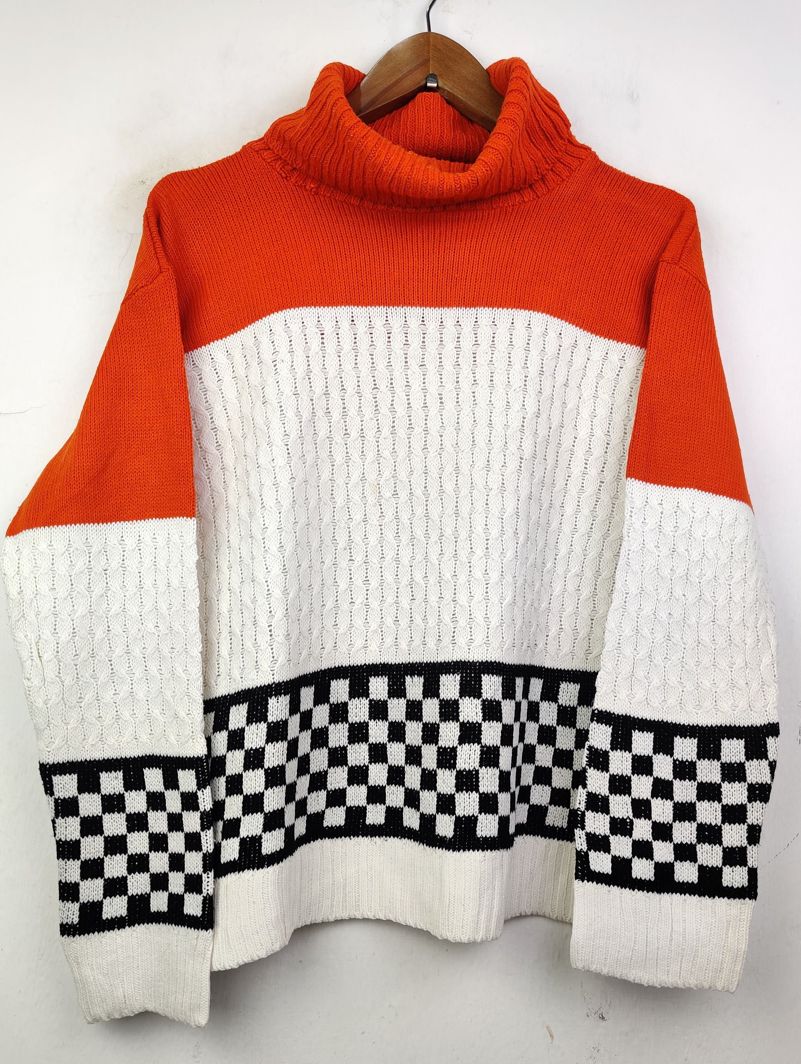 Buy online pre-used pre-loved 100% authentic & Original branded Prettylittlething (WT-4608) available in Pakistan. Top international brands avilable.