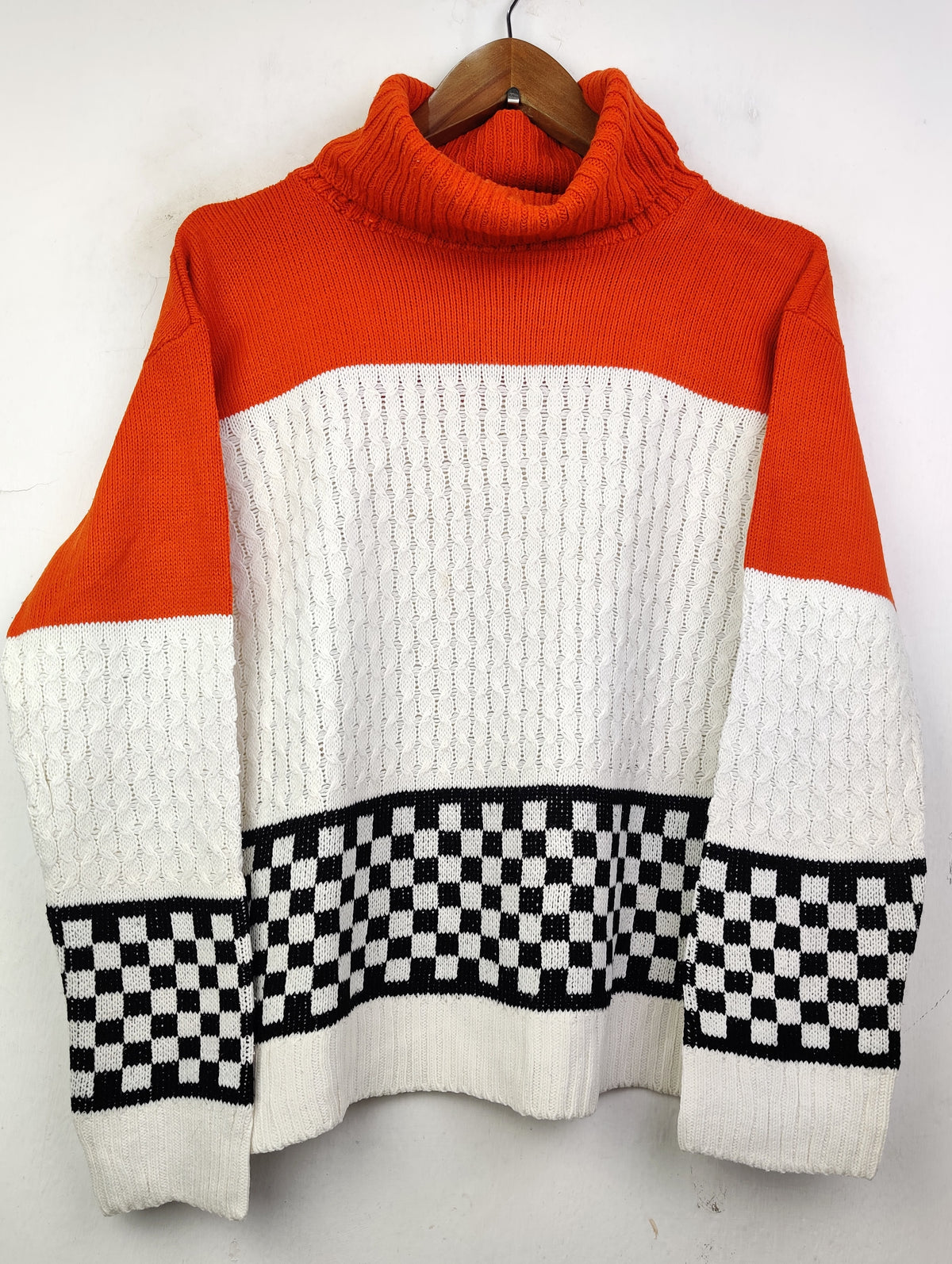 Buy online pre-used pre-loved 100% authentic & Original branded Prettylittlething (WT-4608) available in Pakistan. Top international brands avilable.