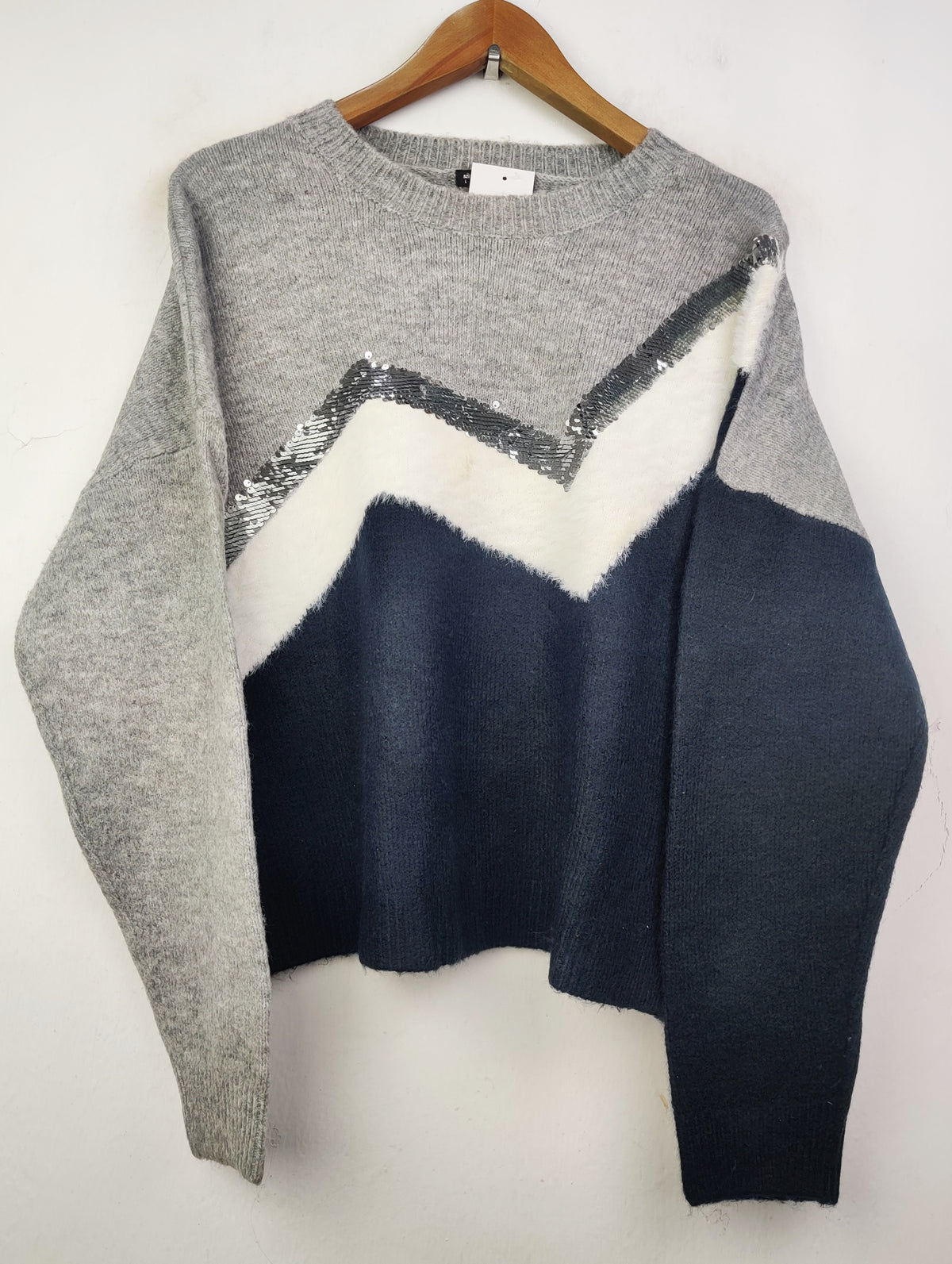 Buy online pre-used pre-loved 100% authentic & Original branded Dunnes (WT-4619) available in Pakistan. Top international brands avilable.